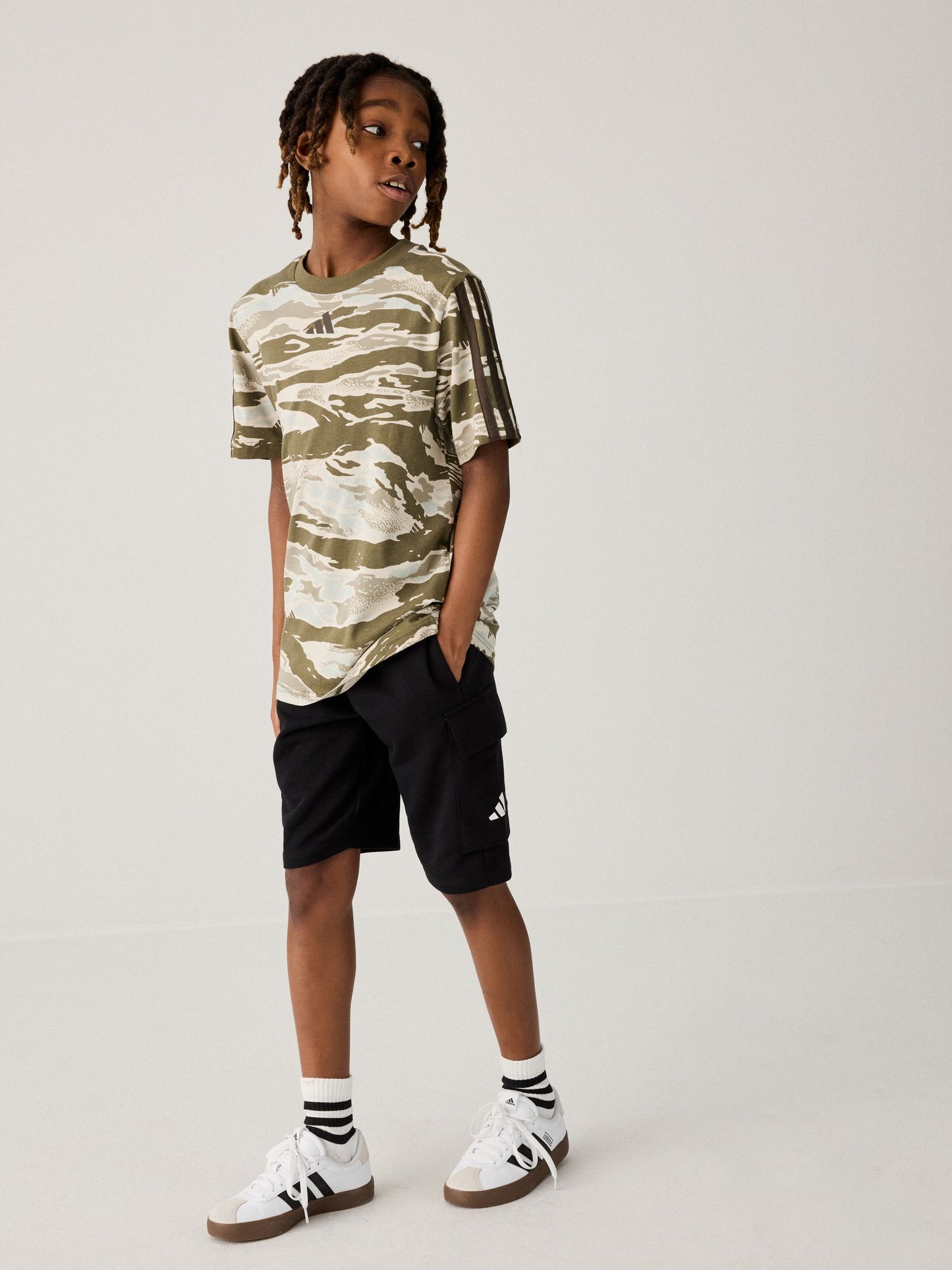Dsiney Kidz - adidas Black Essentials Kids Cargo Shorts image 4