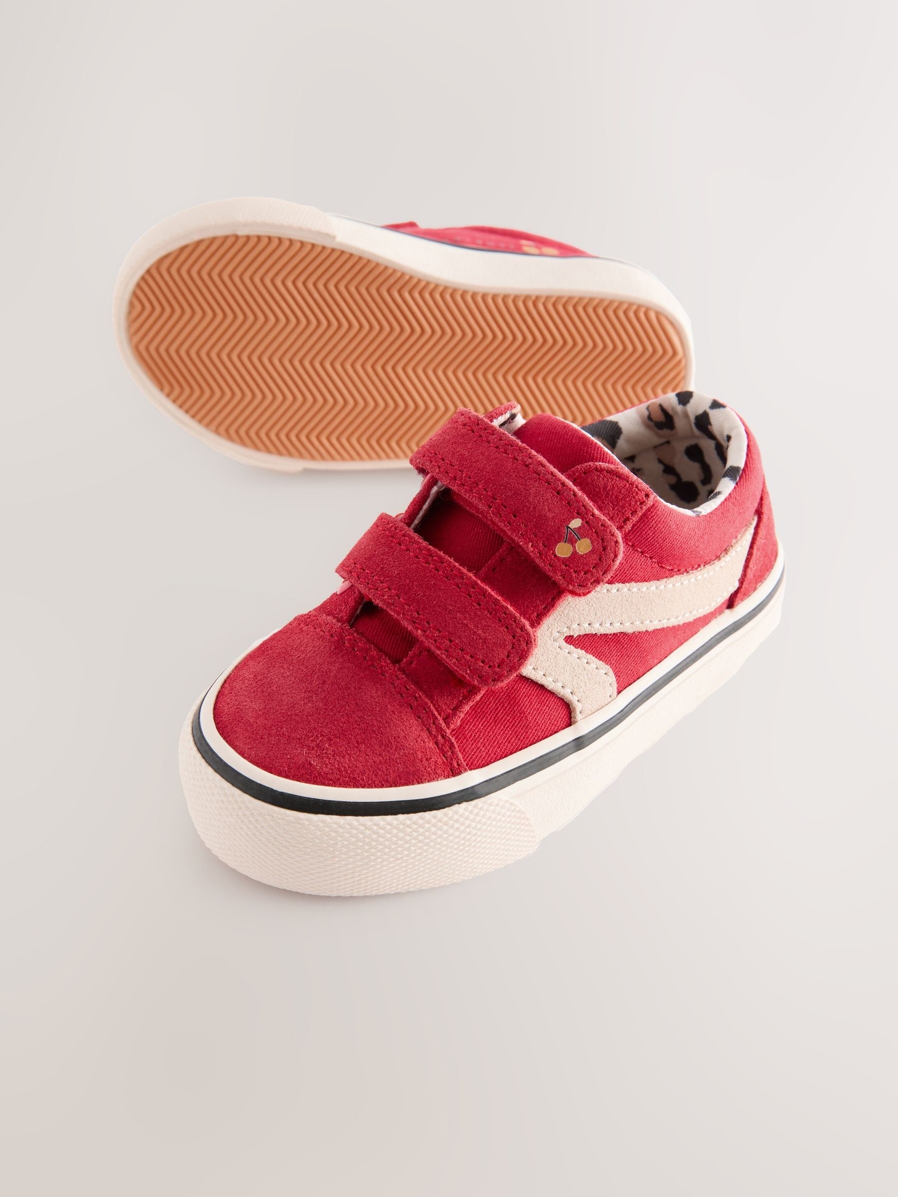 Red Standard Fit (F) Touch Fastening Trainers image 5