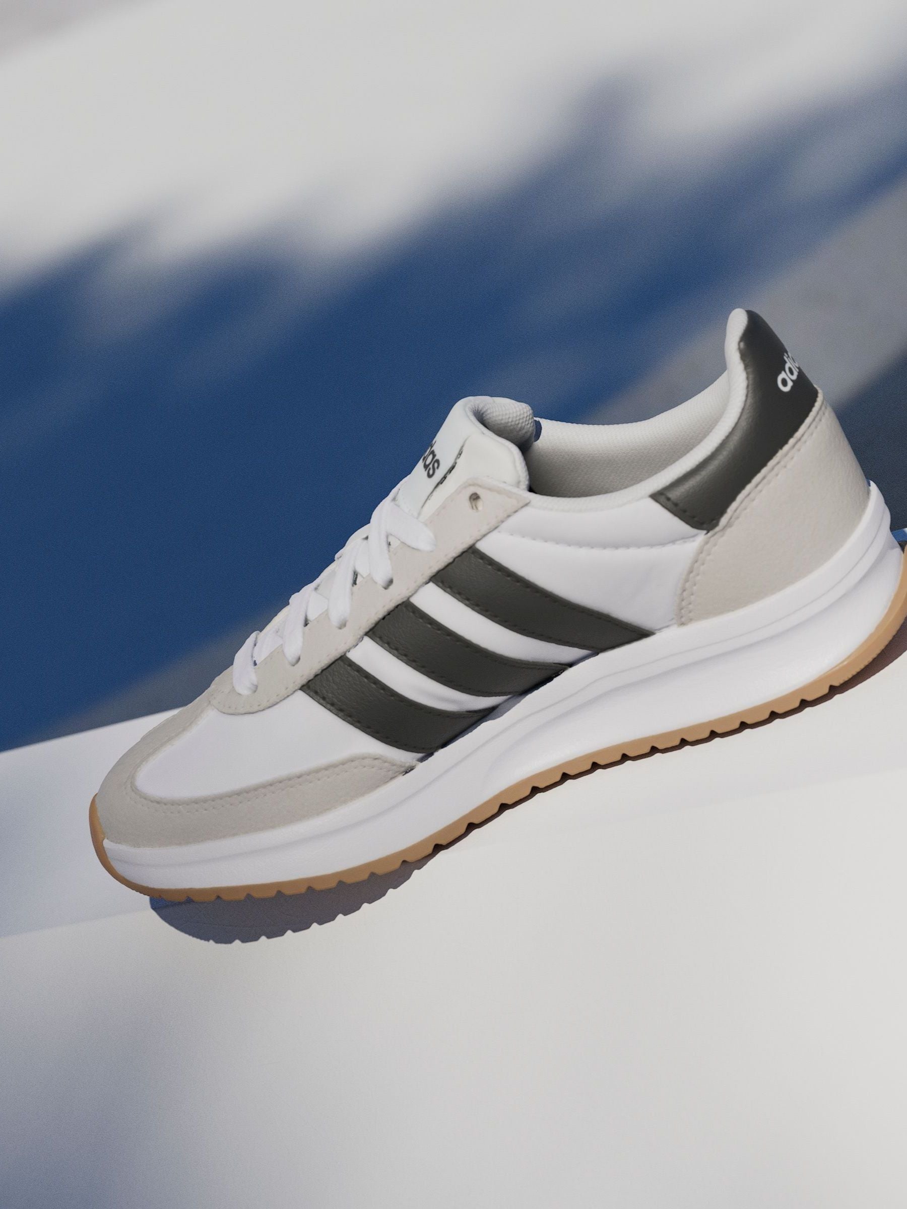 adidas White/Black/Grey Run 70s 2.0 Lace Junior Trainers image 7