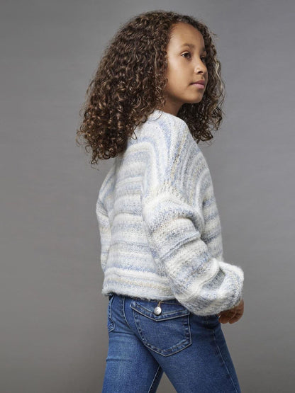 Dsiney Kidz - ONLY KIDS Blue Low Waist Flared Jeans With Back Pocket Detail And Stretch image 2