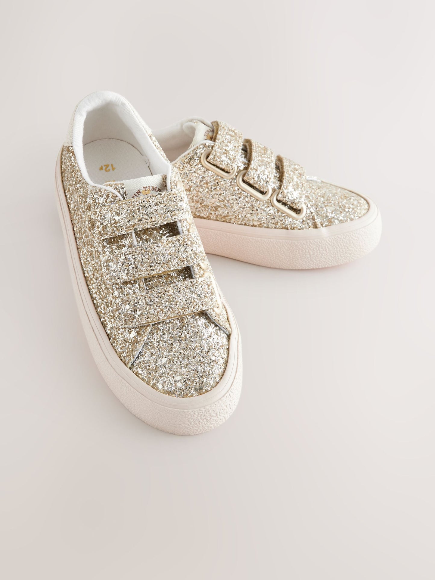 Gold Standard Fit (F) Low Top Trainers image 1