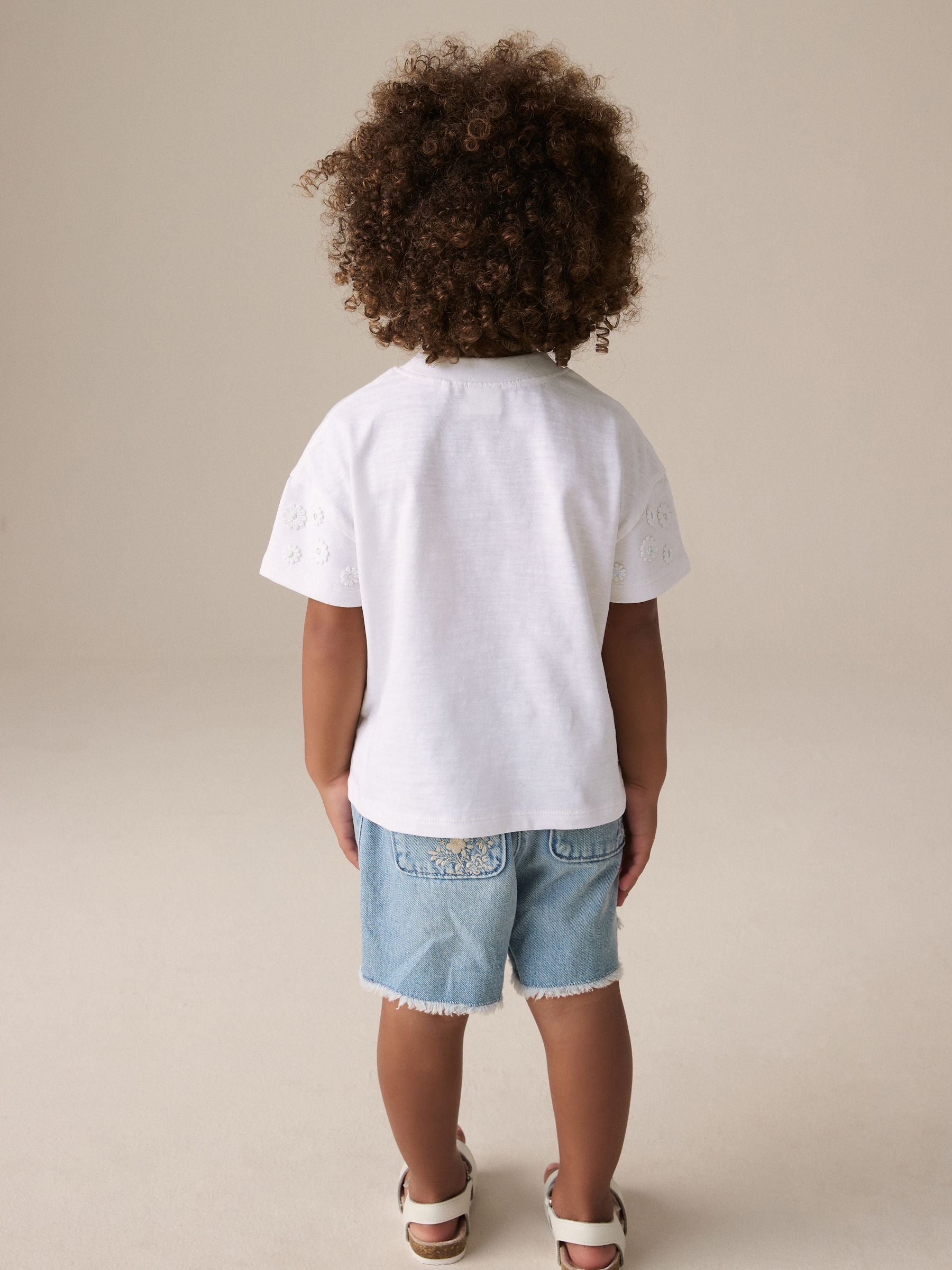 Cream 100% Cotton Daisy Short Sleeve T-Shirt (3mths-7yrs) image 3