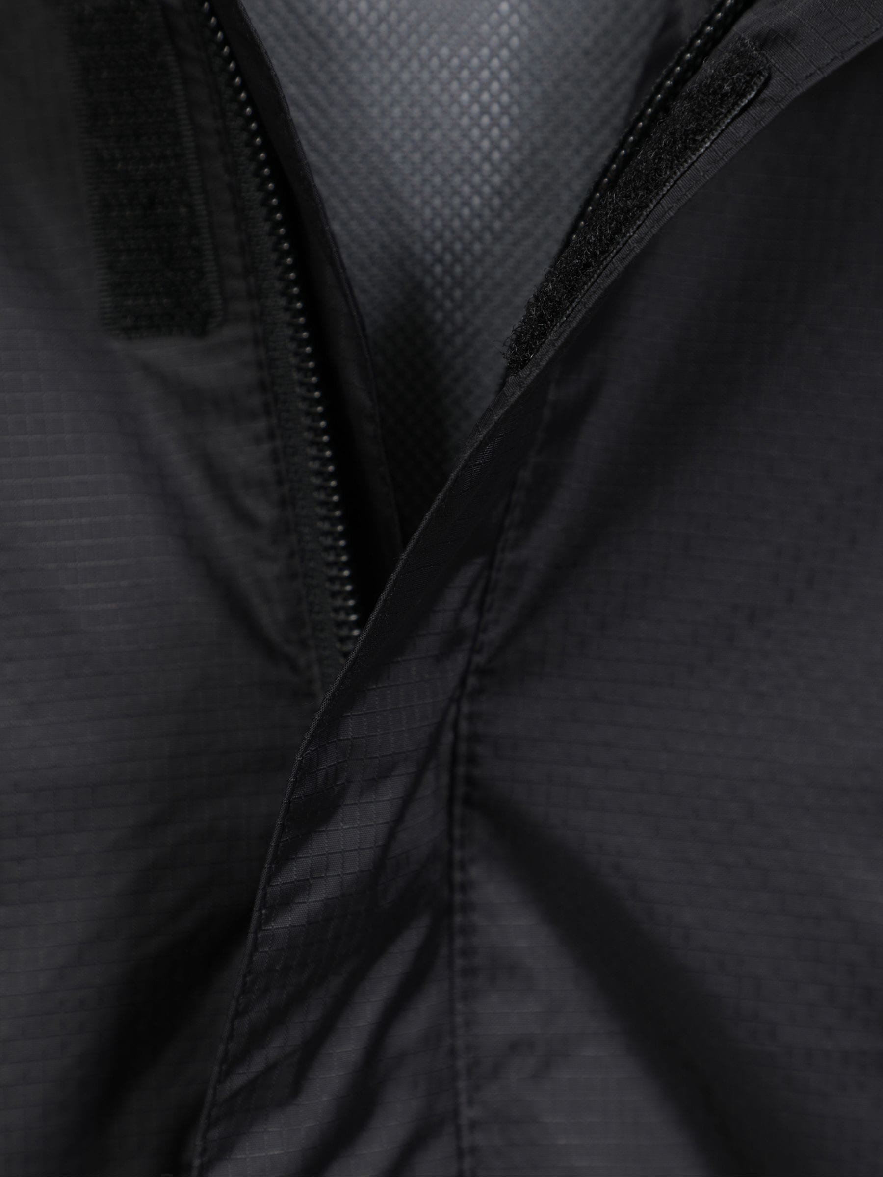Dsiney Kidz - Mountain Warehouse Black Torrent Waterproof Jacket image 5