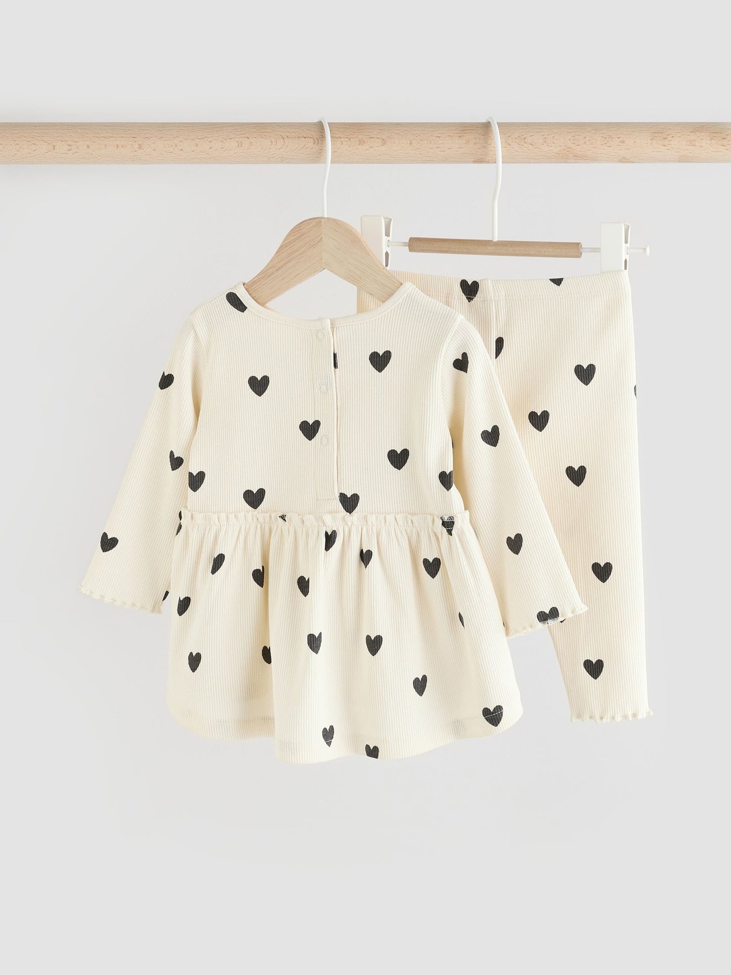 Black/ White Heart Print Baby Long Sleeve Frill Top And Leggings Set (0mths-2yrs) image 4