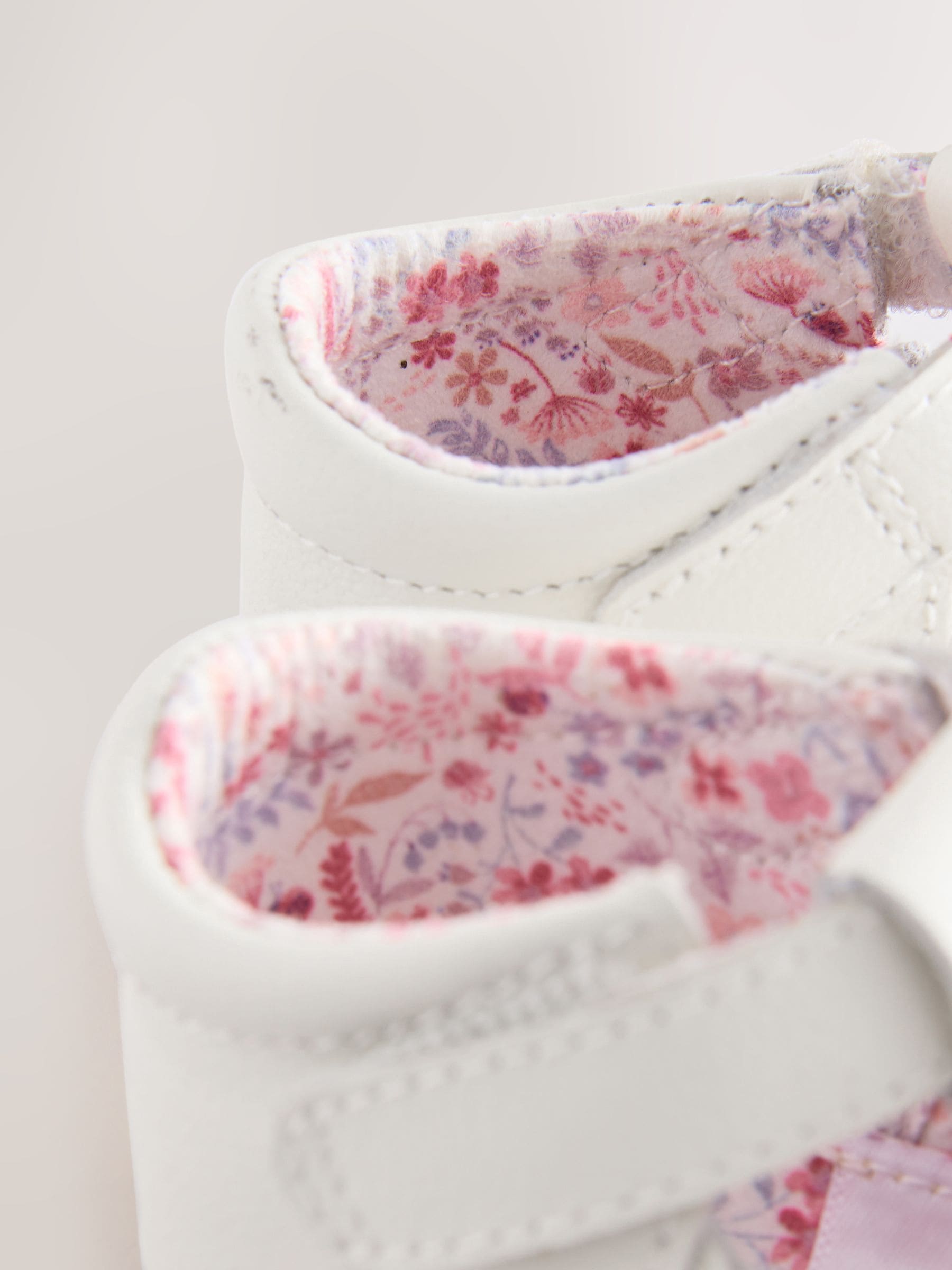 White Leather Baby T-Bar Shoes (0-24mths) image 4
