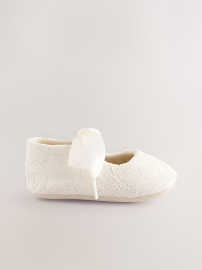 Cream Lace Baby Tie Front Occasion Shoes (0-24mths) image 2