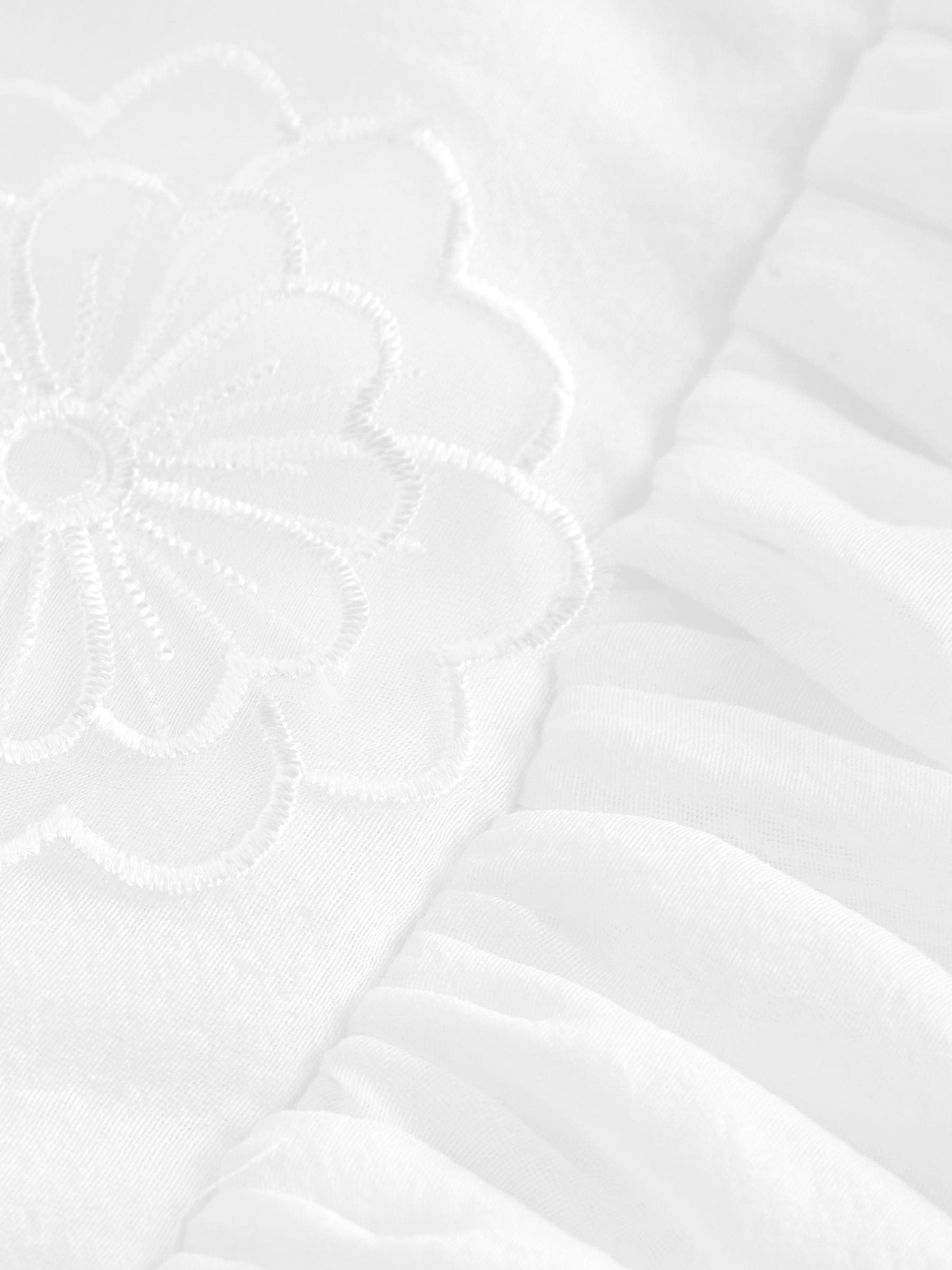 Dsiney Kidz - Laura Ashley Ecru White Flower Organza Dress image 8