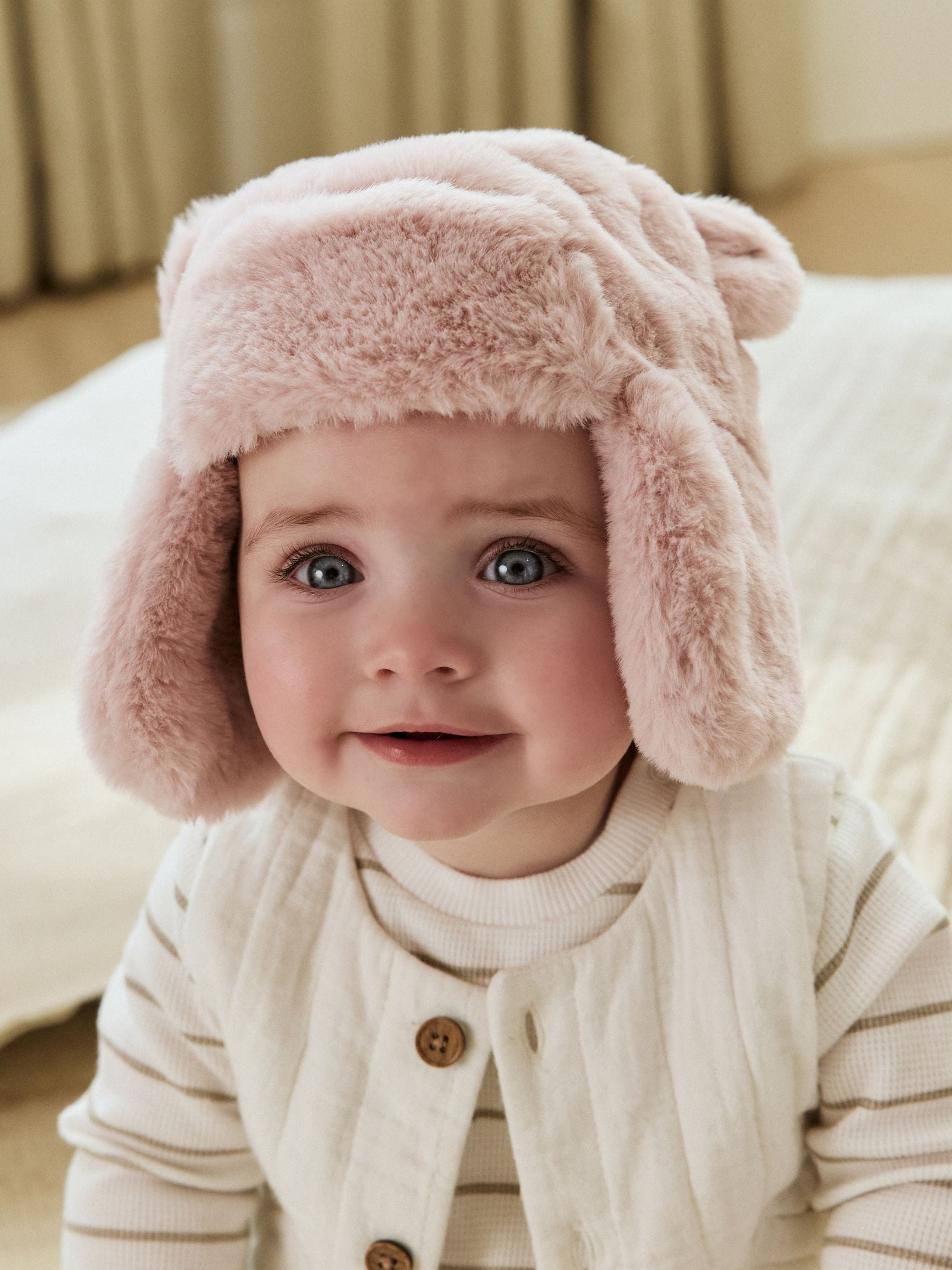 Pink Faux Fur Bear Baby Trapper Hat (0mths-2yrs) image 3