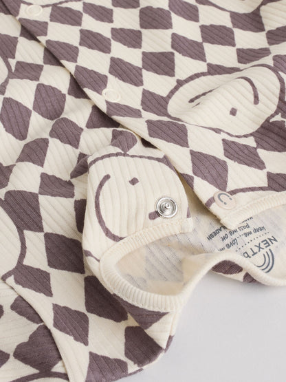 Monochrome Baby Sleepsuits 4 Pack (0mths-3yrs) image 3