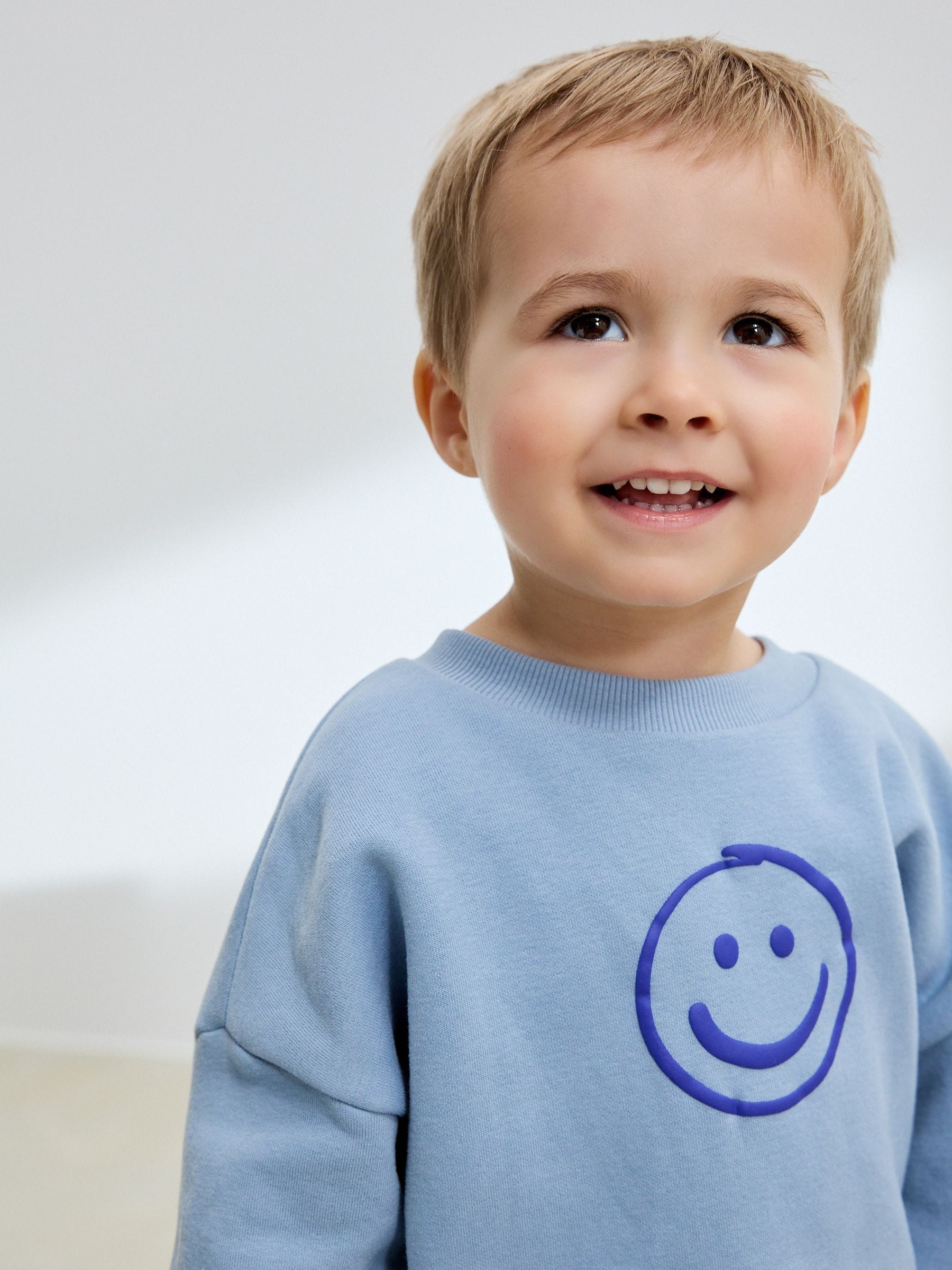 Dsiney Kidz - Light Blue Back Print Crew Neck Joggers Set (3mths-7yrs) image 3