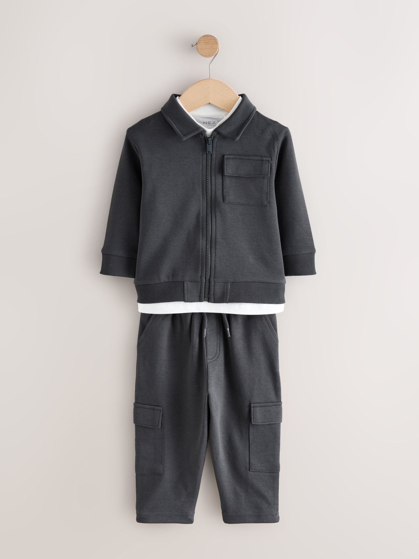 Charcoal Grey T-Shirt And Joggers 3 Piece Set (3mths-7yrs) image 5