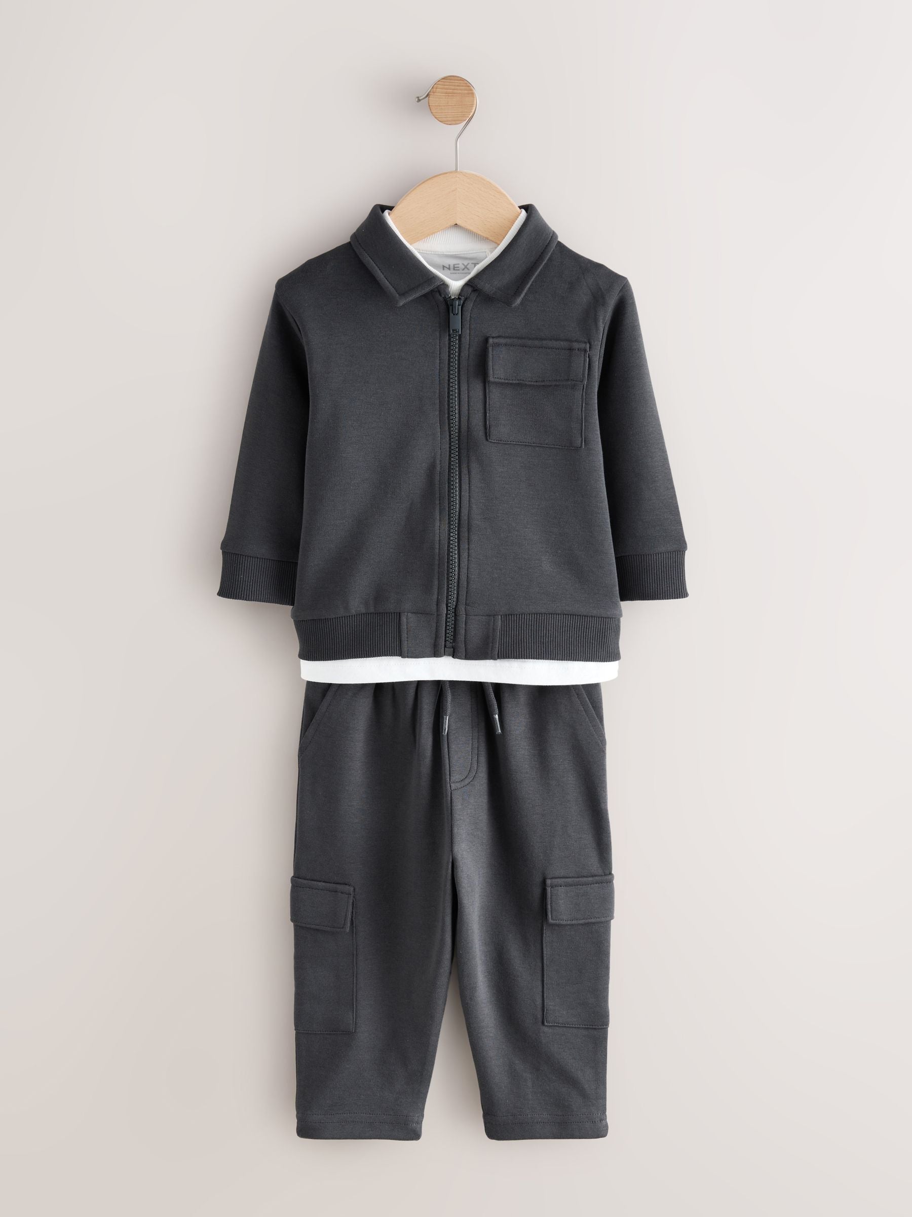 Charcoal Grey T-Shirt And Joggers 3 Piece Set (3mths-7yrs) image 5