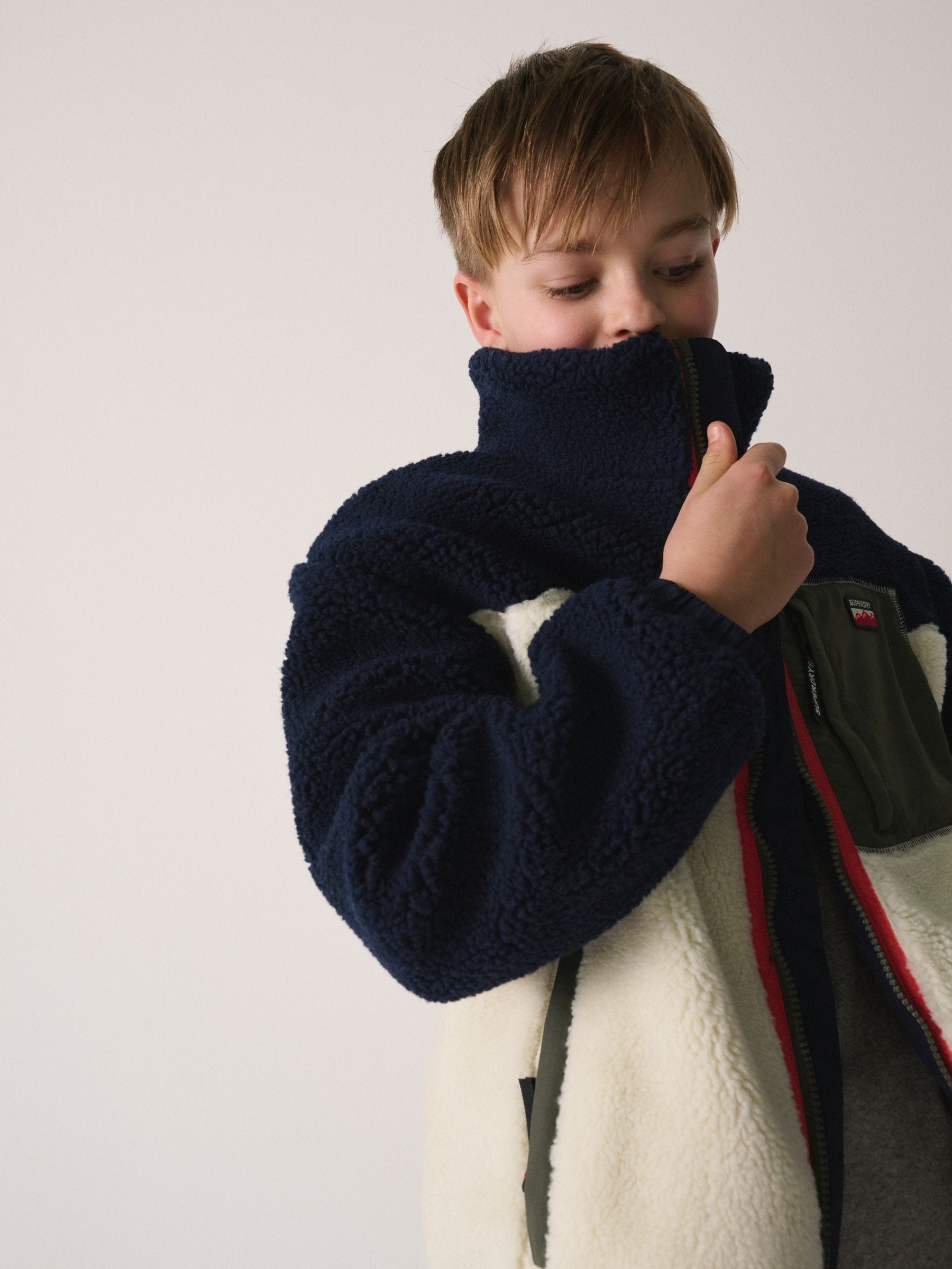 Dsiney Kidz - Superdry Navy Borg Zip Through Jacket image 3