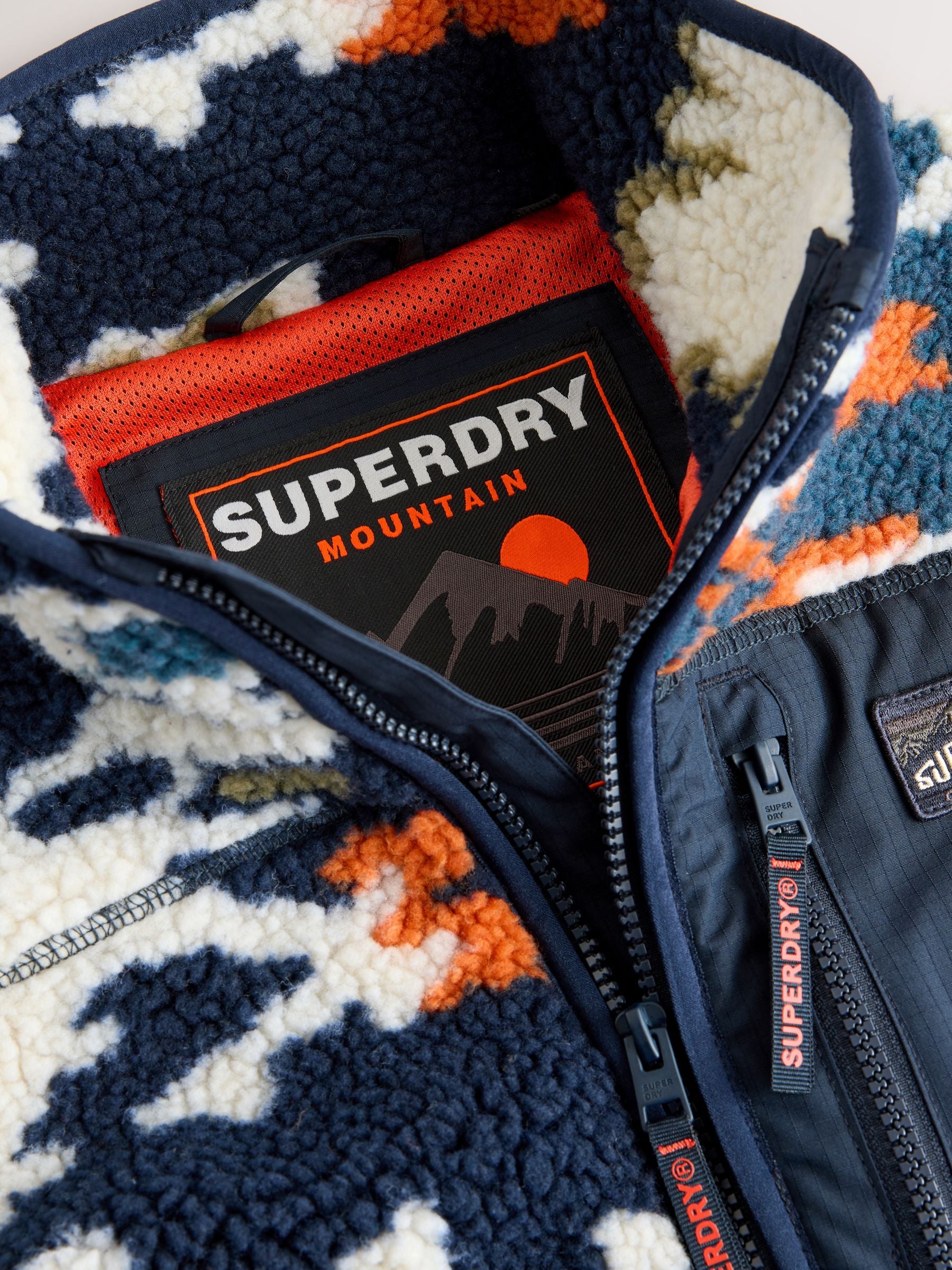 Dsiney Kidz - Superdry Multi Borg Zip Through Jacket image 10