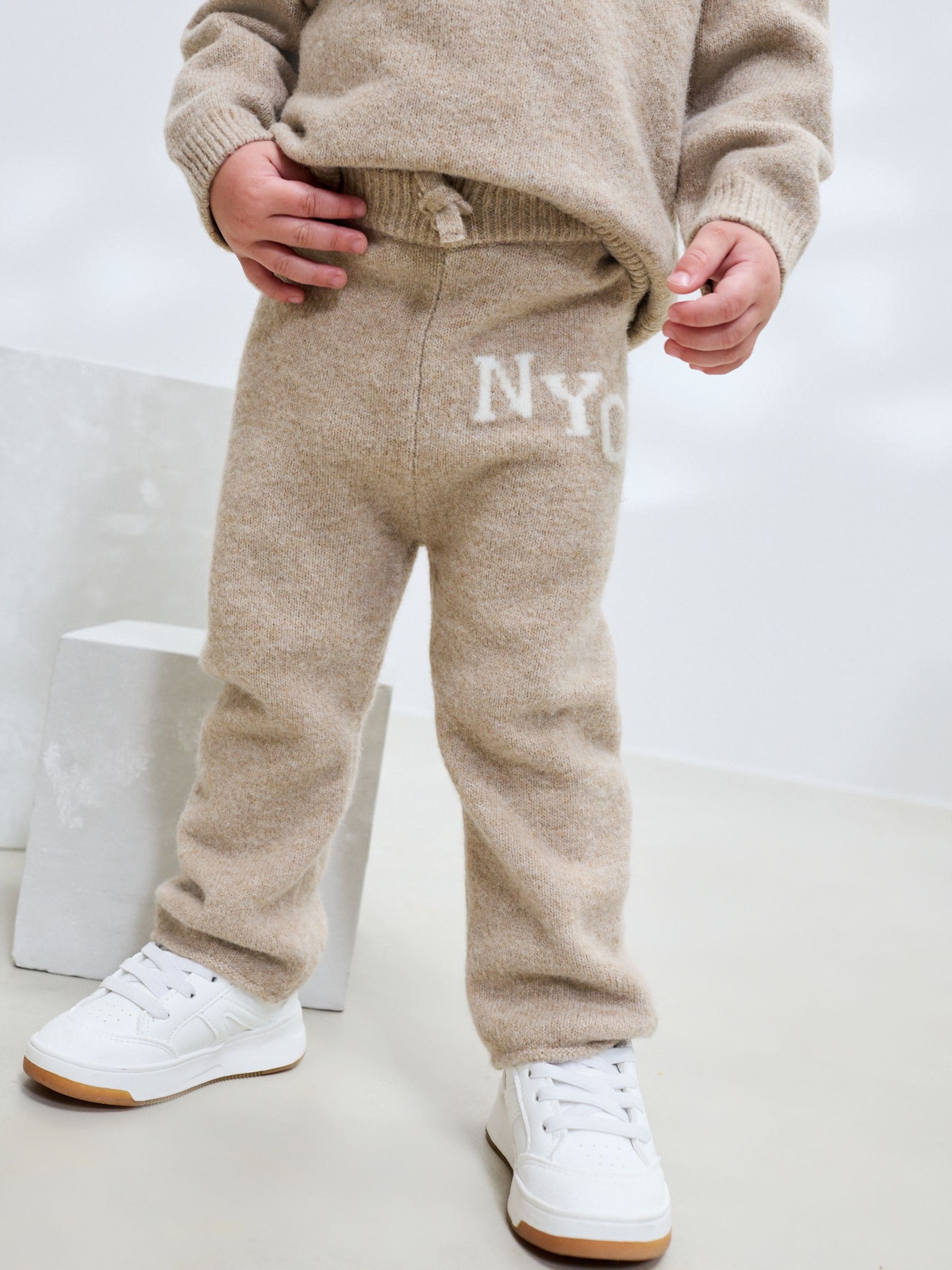Neutral Knitted Crew Neck Jumper and Joggers Set (3mths-7yrs) image 3