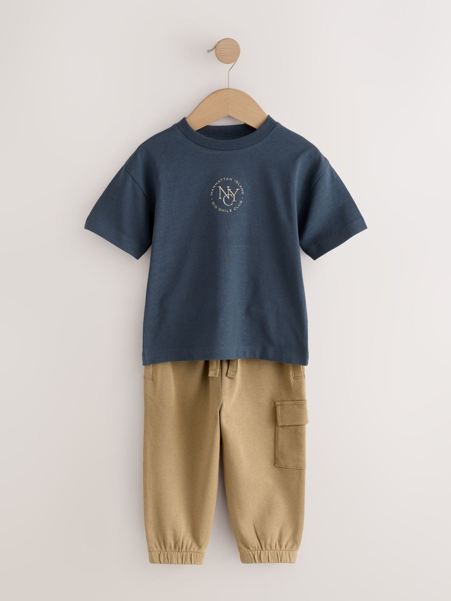 Navy/Tan Short Sleeve T-Shirt and Utility Joggers Set (3mths-7yrs) image 1