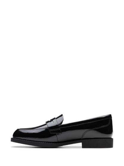 Dsiney Kidz - Clarks Black Patent Wide Fit (G) Older Girls Tappa Edge Loafers image 2