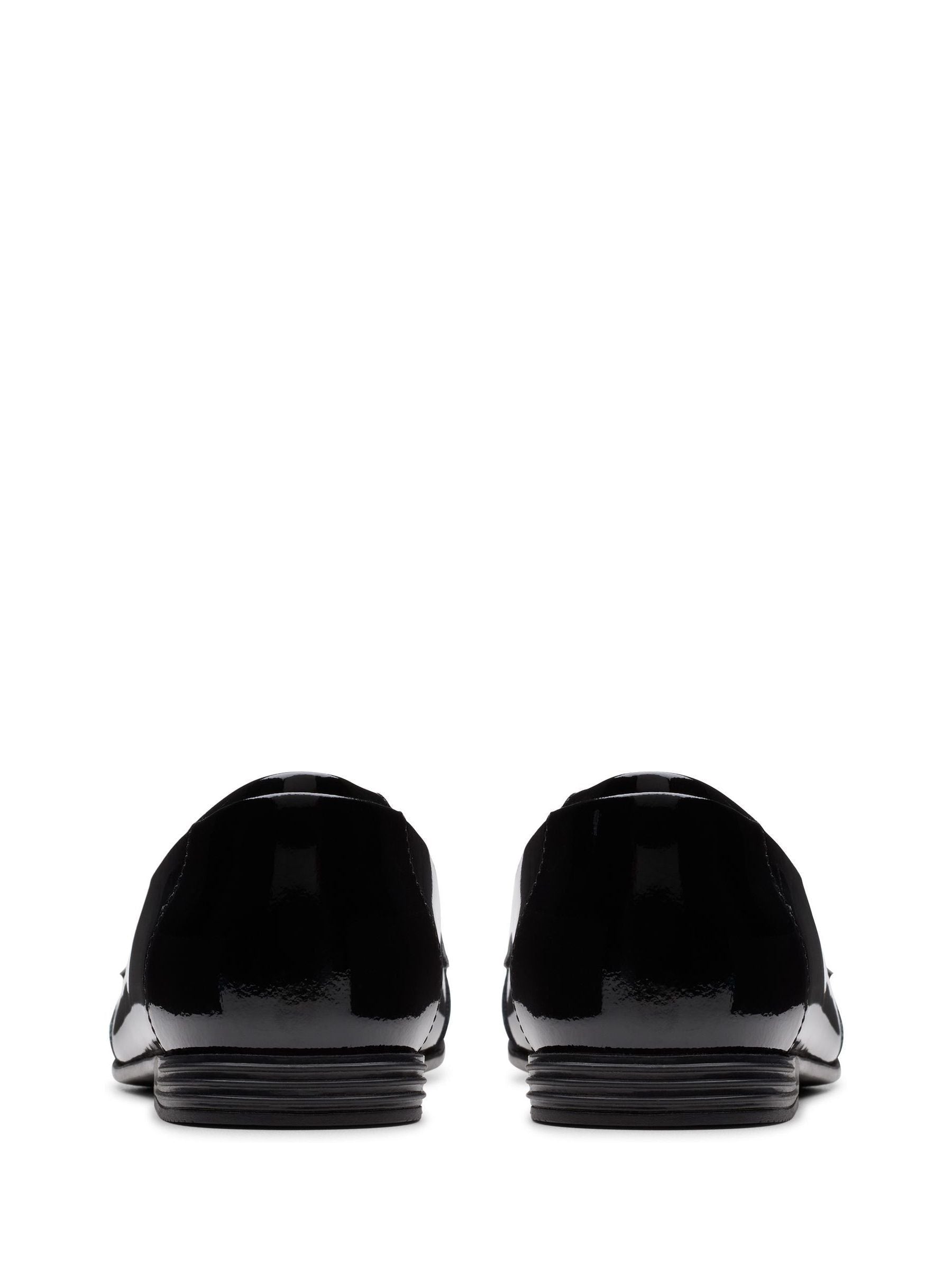 Dsiney Kidz - Clarks Black Patent Standard Fit (F) Finja Loafer Older Shoes image 5