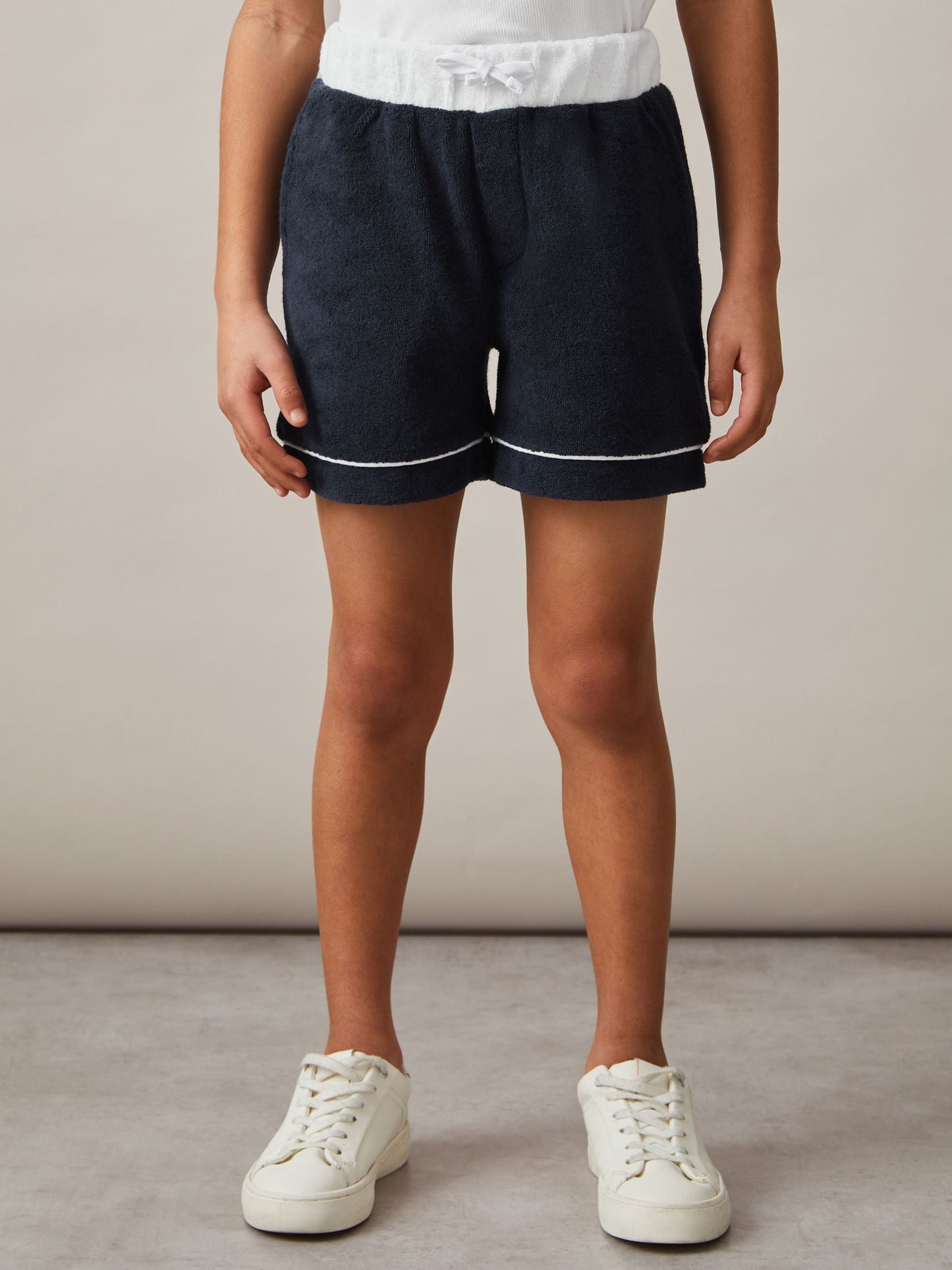 Dsiney Kidz - Reiss Blue Multi Selvio 3-9 yrs Velour Colour-Block Shorts image 3