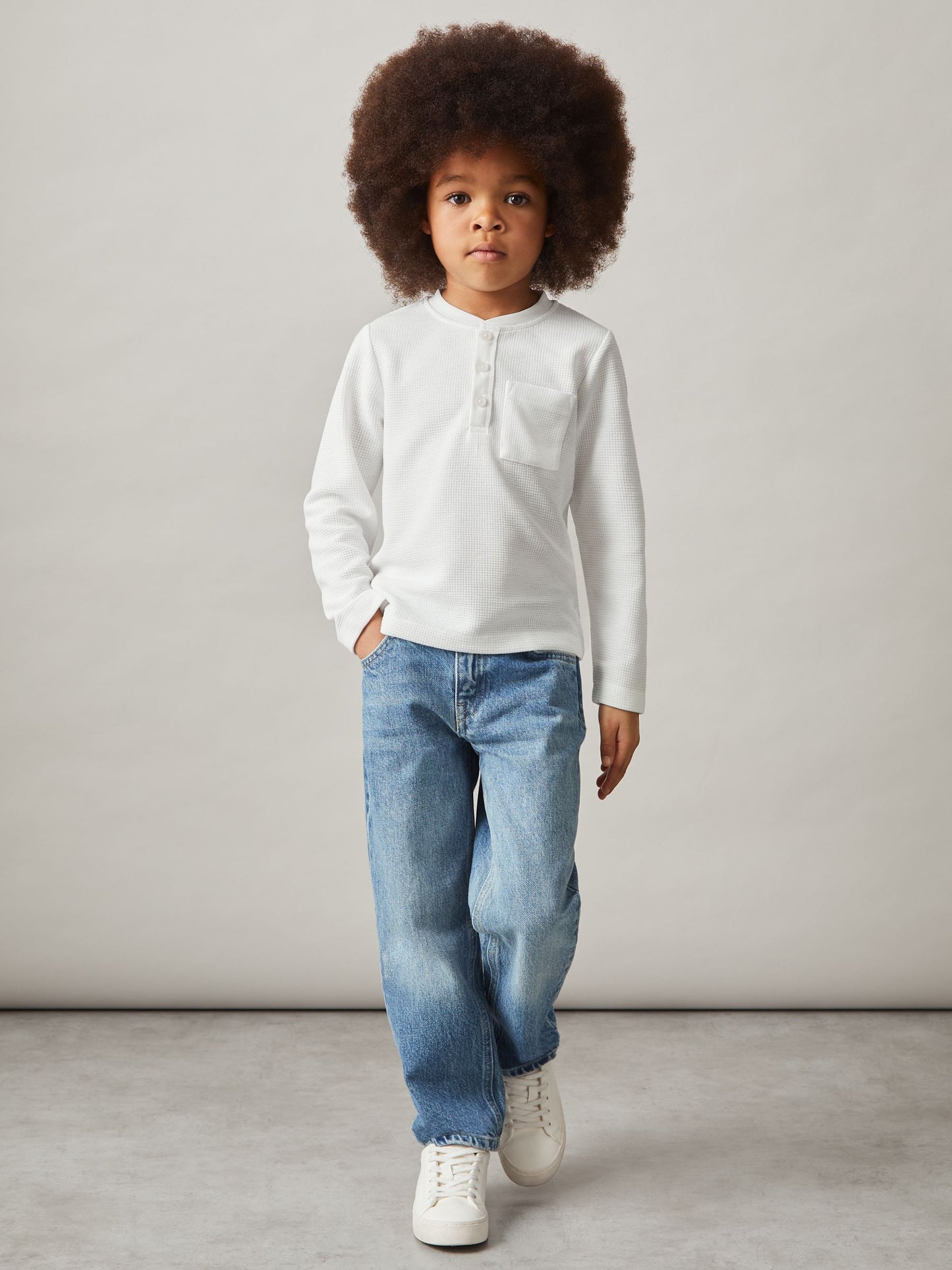 Dsiney Kidz - Reiss White David 3-9 yrs Cotton-Blend Waffle Henley T-Shirt image 3