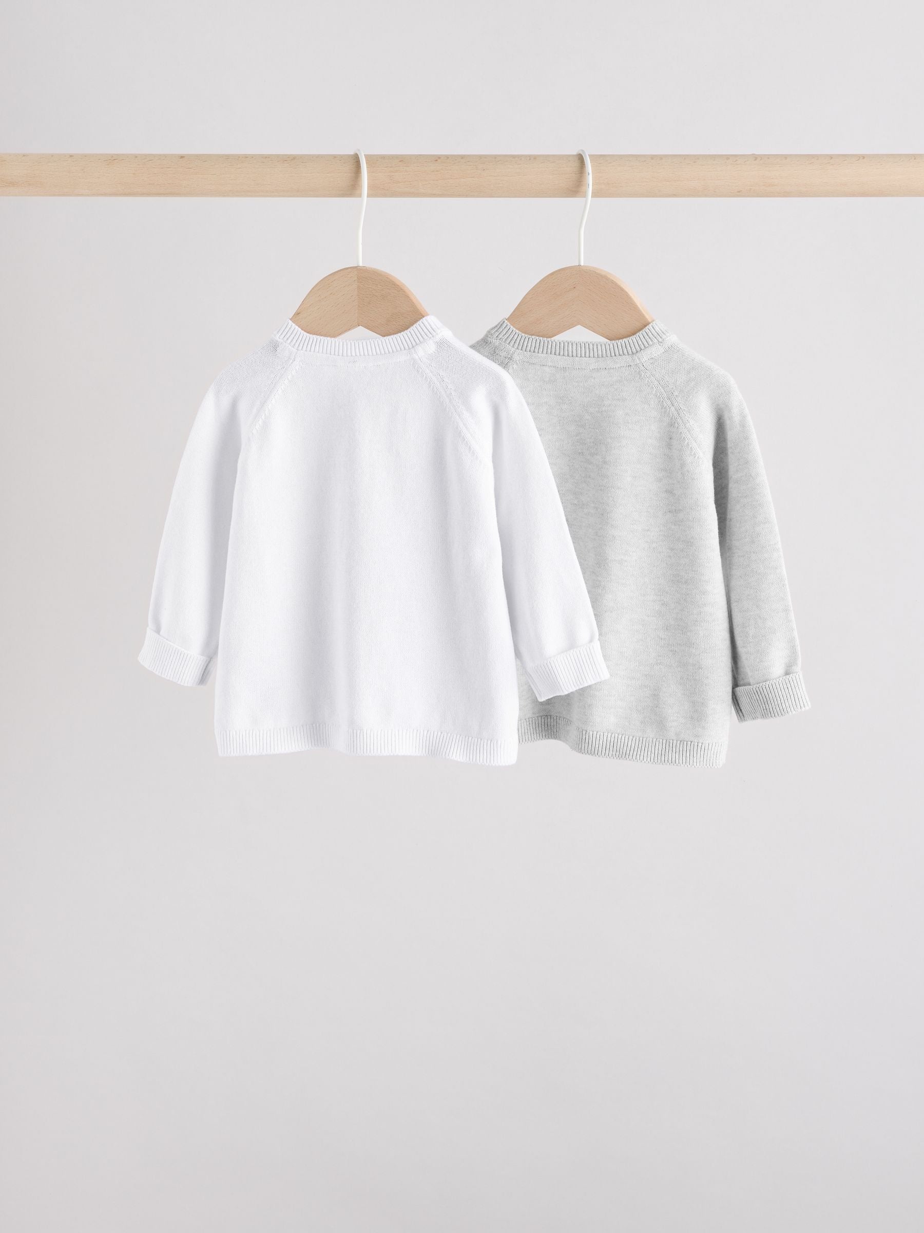 Dsiney Kidz - Grey/White Grey and White 2pk Knitted Baby Cardigan image 4