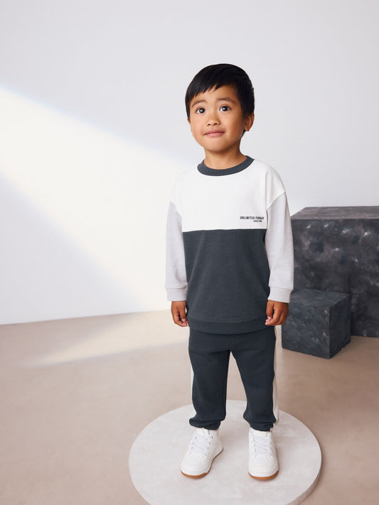 Black/White Long Sleeve Soft Touch T-Shirt and Joggers Set (3mths-7yrs) image 1