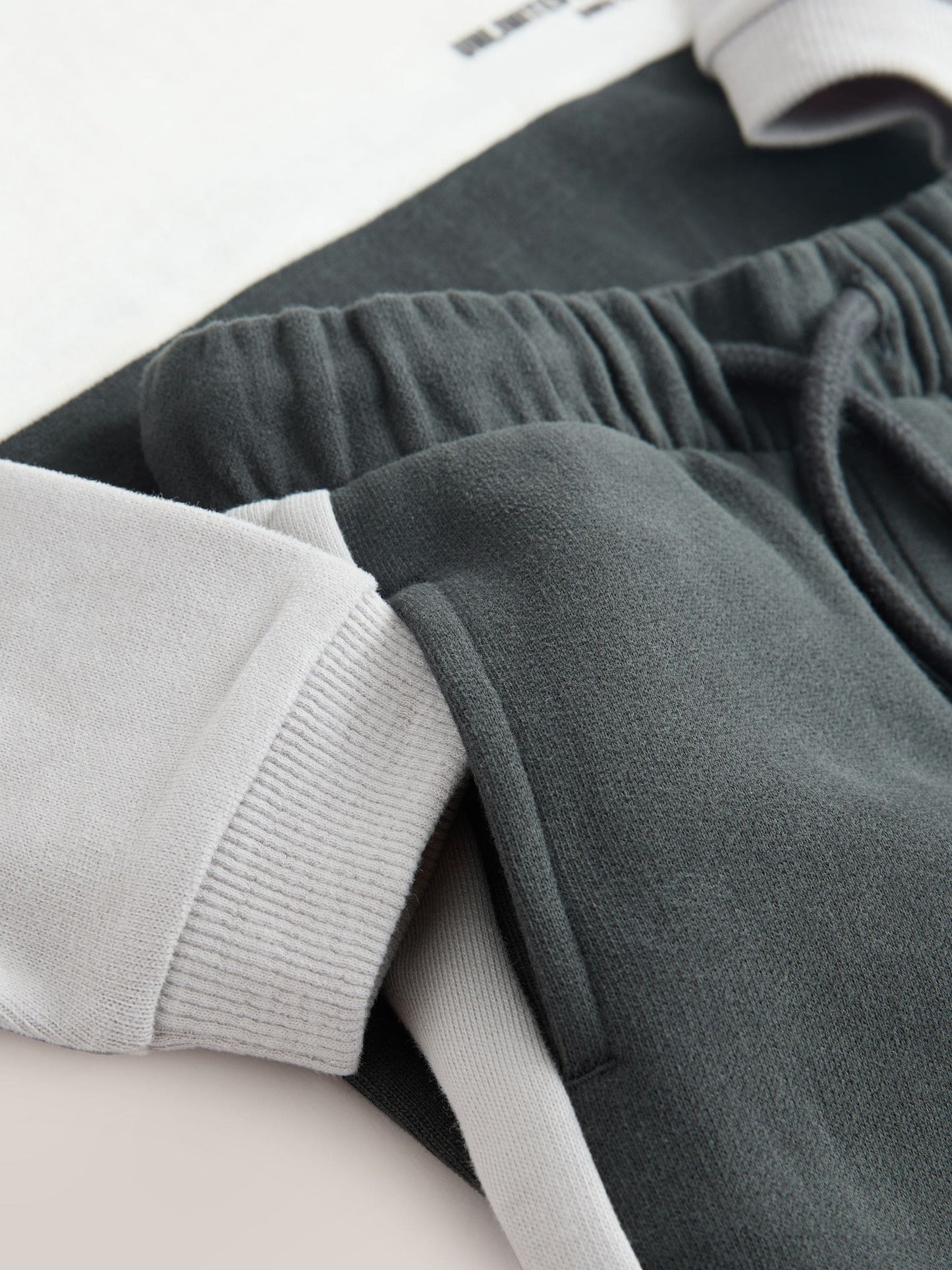 Black/White Long Sleeve Soft Touch T-Shirt and Joggers Set (3mths-7yrs) image 8