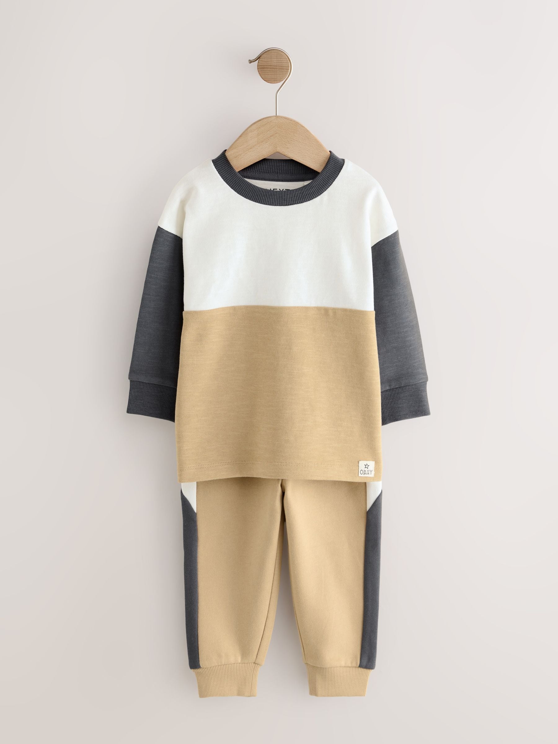 Dsiney Kidz - Neutral/Grey Long Sleeve Soft Touch T-Shirt and Joggers Set (3mths-7yrs) image 4