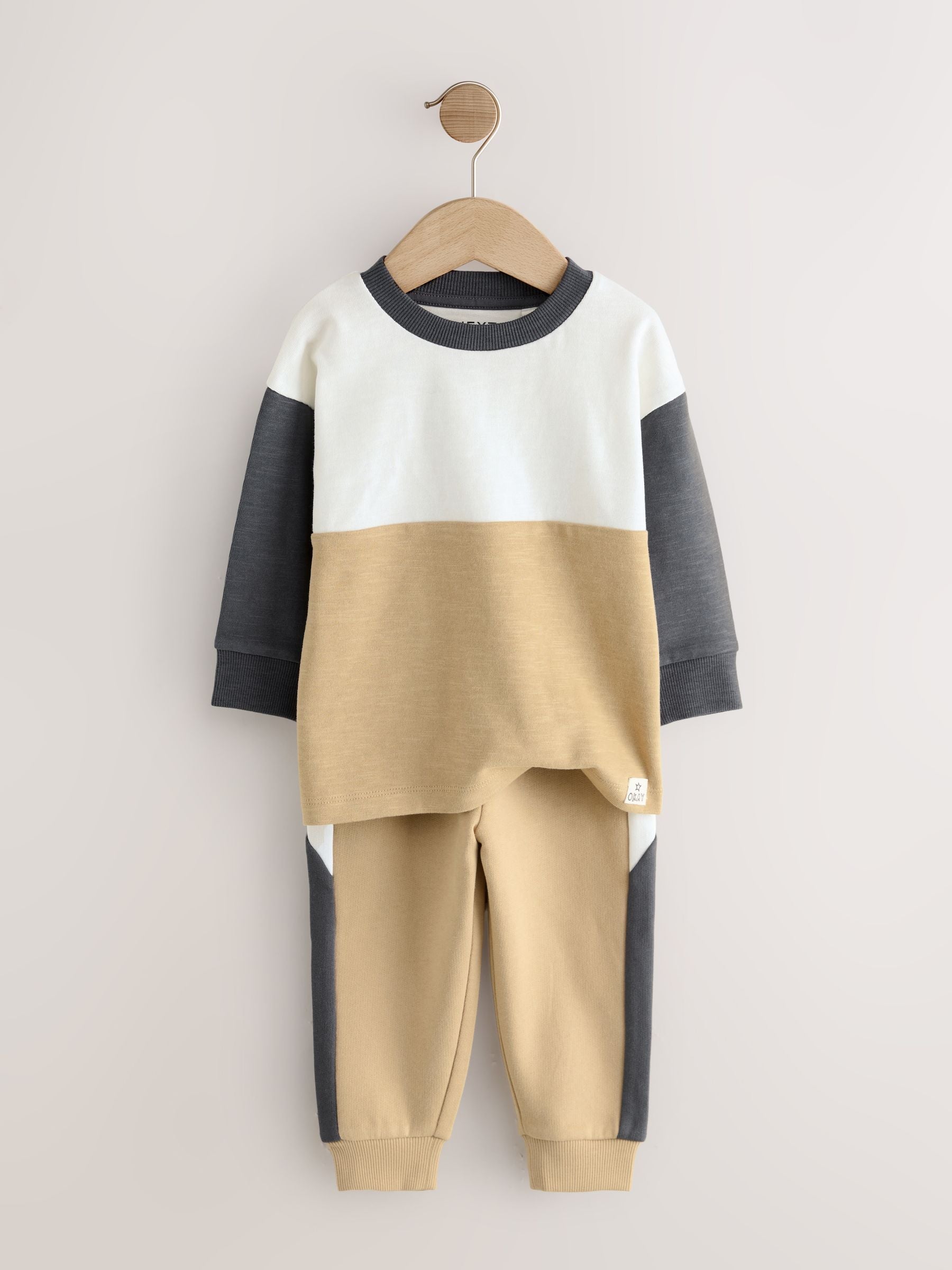 Dsiney Kidz - Neutral/Grey Long Sleeve Soft Touch T-Shirt and Joggers Set (3mths-7yrs) image 5