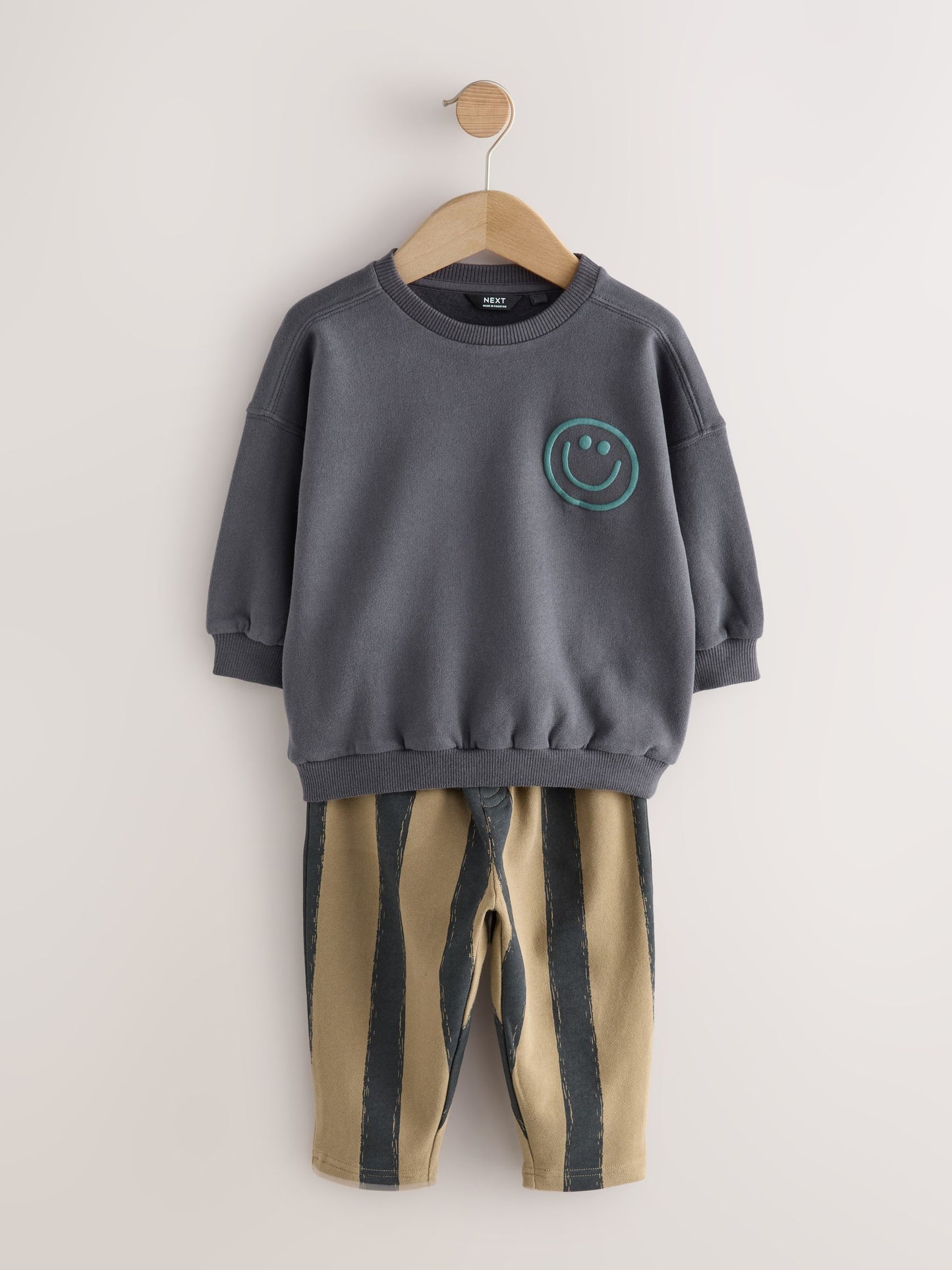 Black/Brown Single Sweatshirt And Stripe Joggers Set (3mths-7yrs) image 5