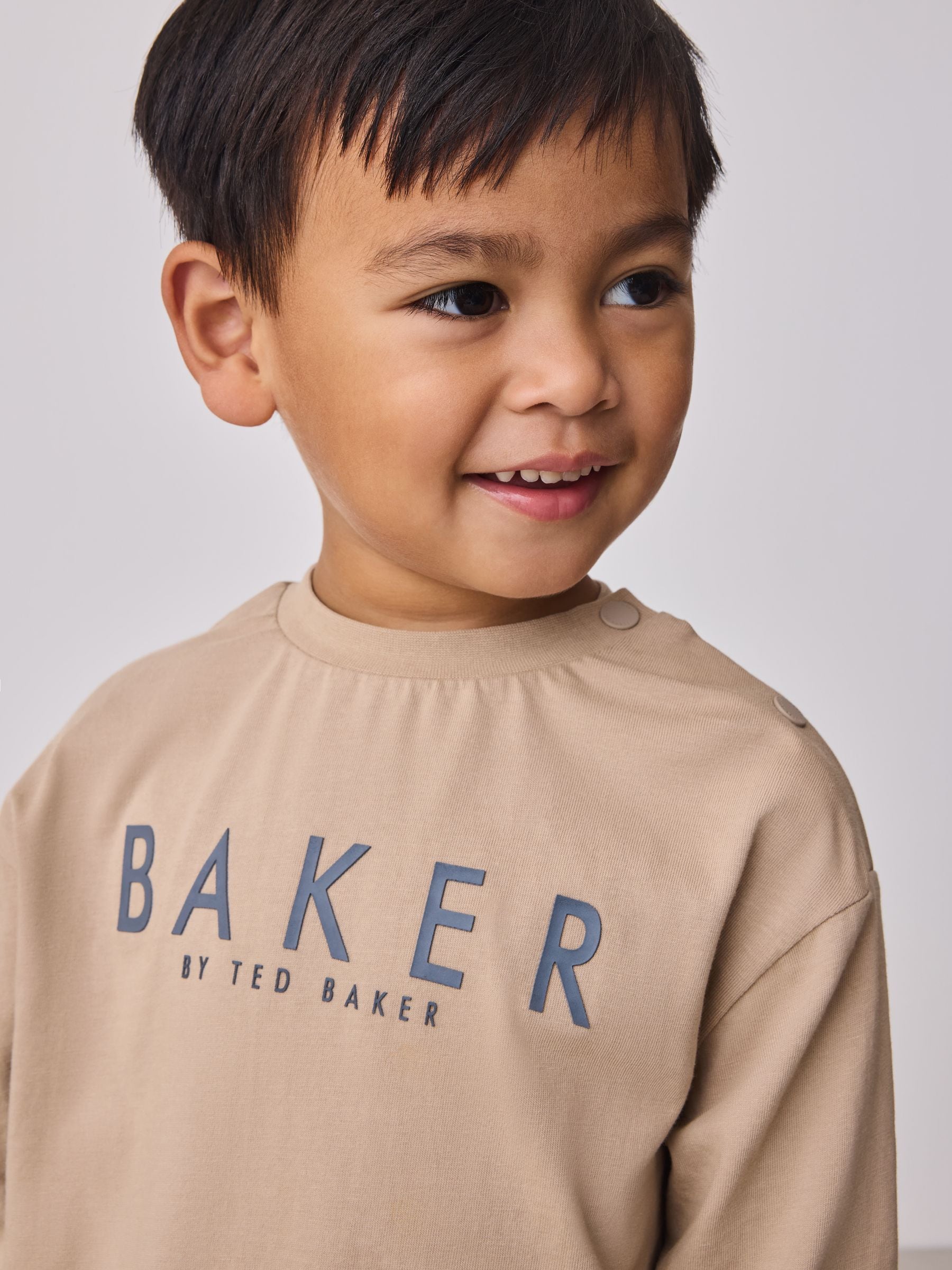 Baker by Ted Baker 3 Piece Stone Borg Gilet, Sweatshirt and Joggers Set image 7