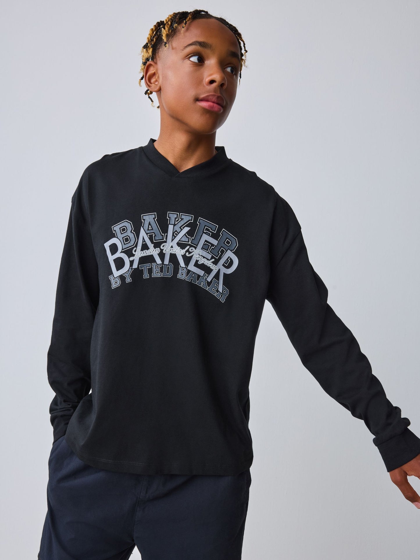 Baker by Ted Baker Black V-Neck Graphic T-Shirt image 5