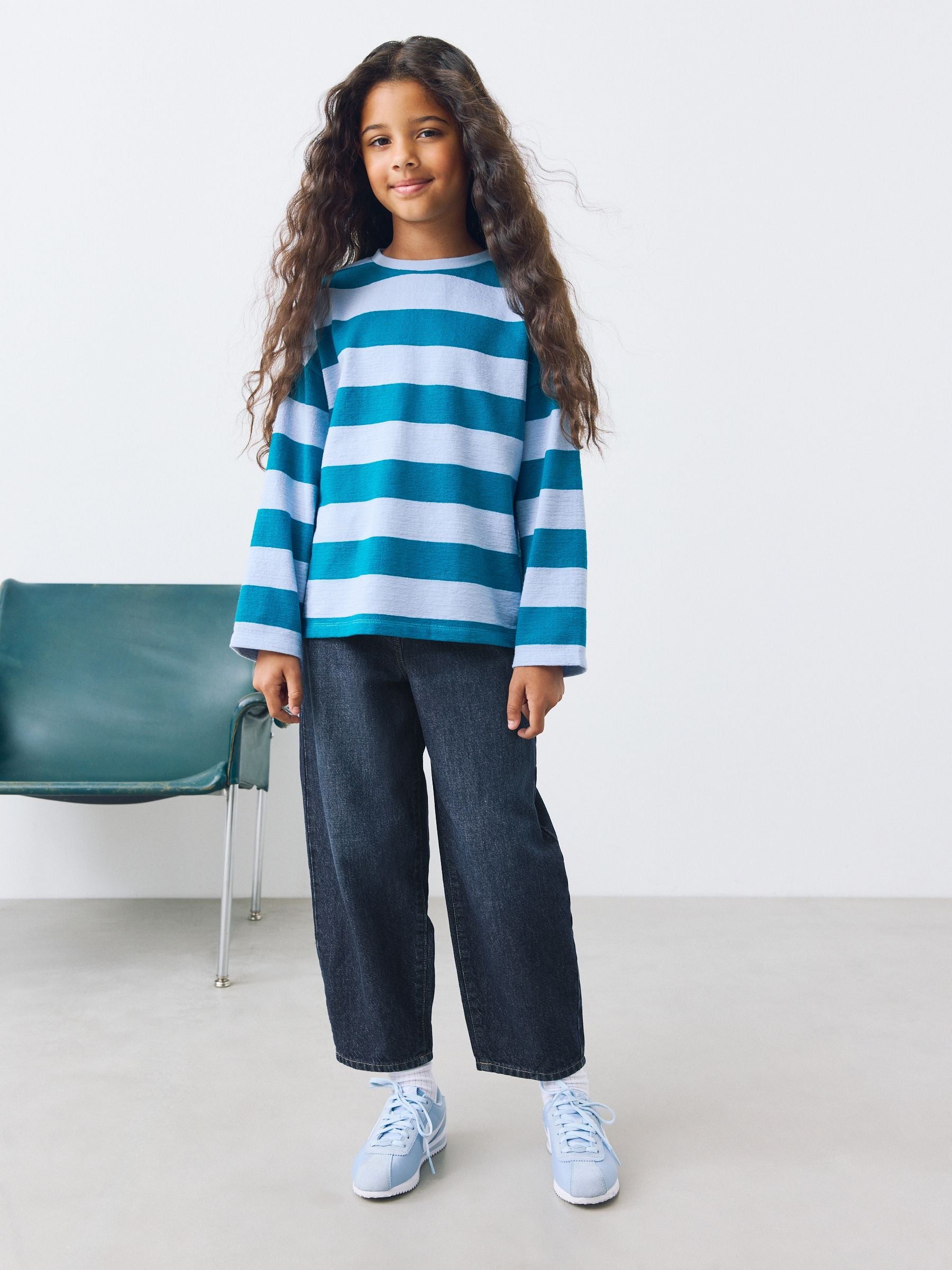 Dsiney Kidz - Dark Wash Barrel Jeans (3-16yrs) image 1
