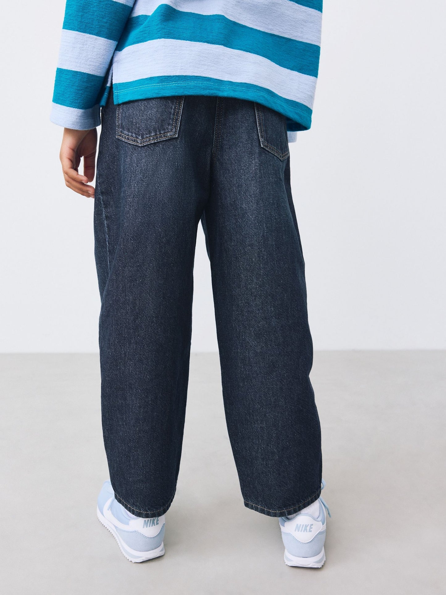 Dsiney Kidz - Dark Wash Barrel Jeans (3-16yrs) image 3
