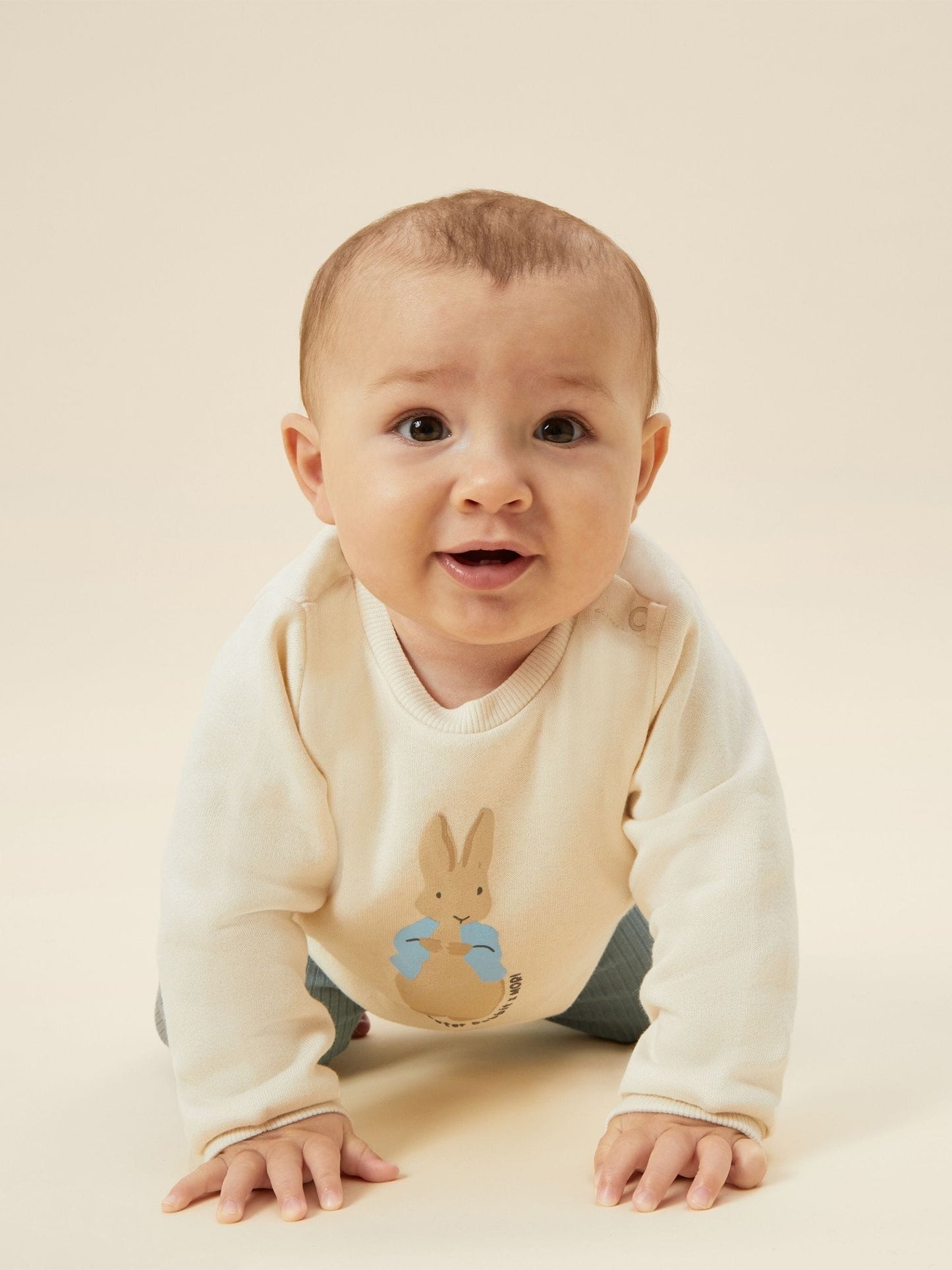 Dsiney Kidz - MORI Cream Peter Rabbit Supersoft Sweatshirt image 2