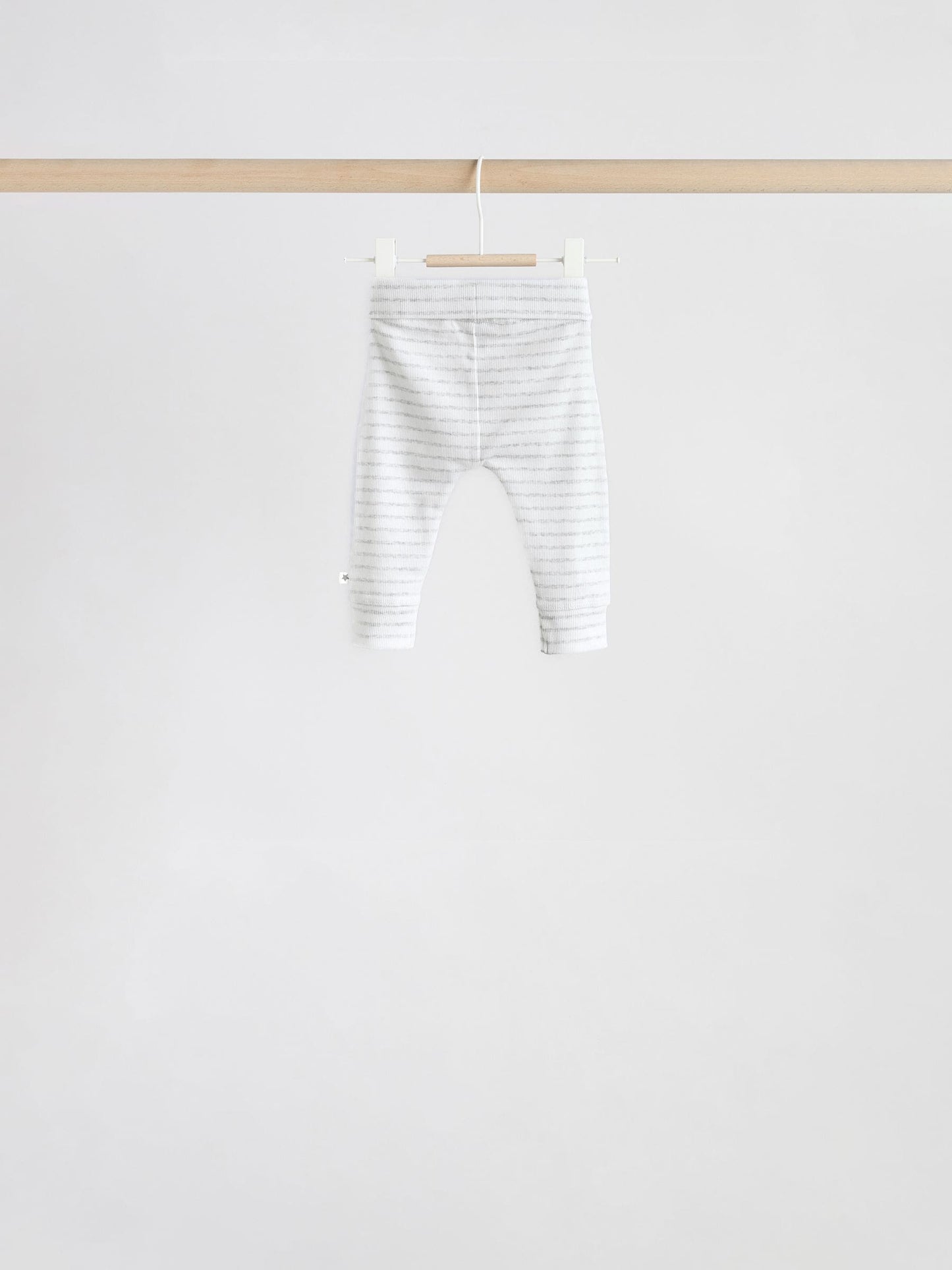 Grey Star Baby Bundle Gift Set 7 Piece (0-18mths) image 3