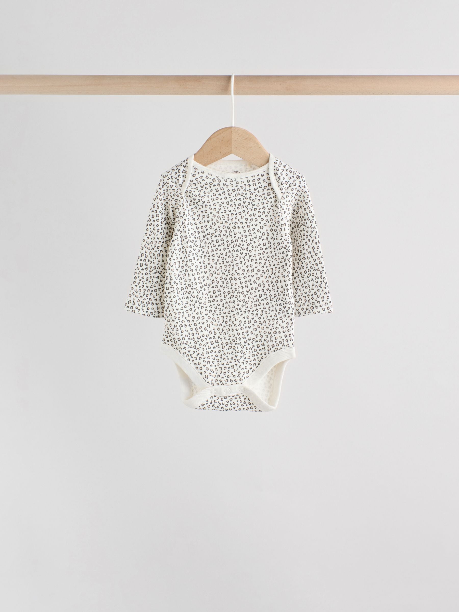 Monochrome Long Sleeve Baby Bodysuits 5 Pack image 8