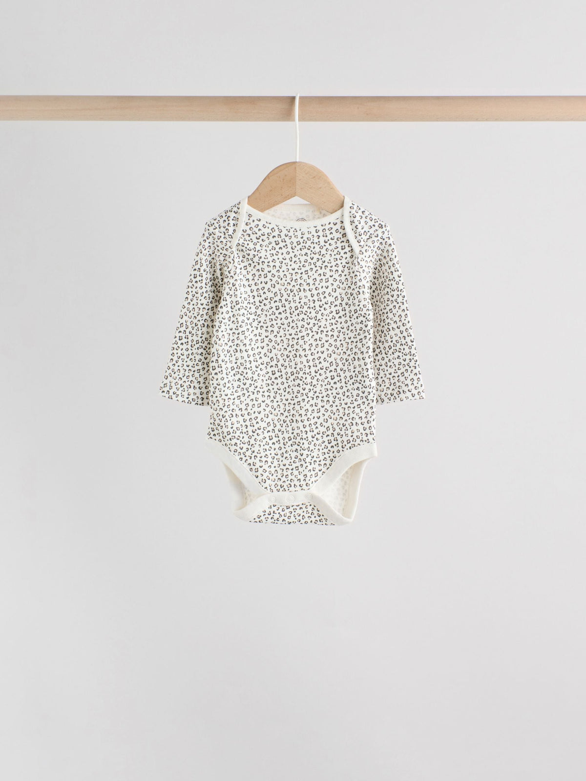 Monochrome Long Sleeve Baby Bodysuits 5 Pack image 8