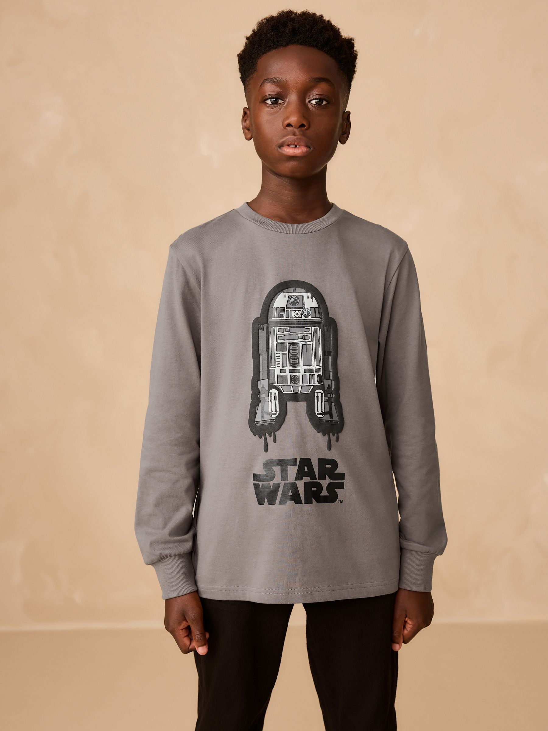 Dsiney Kidz - Charcoal Grey Long Sleeve Star Wars T-Shirt (3-16yrs) image 1