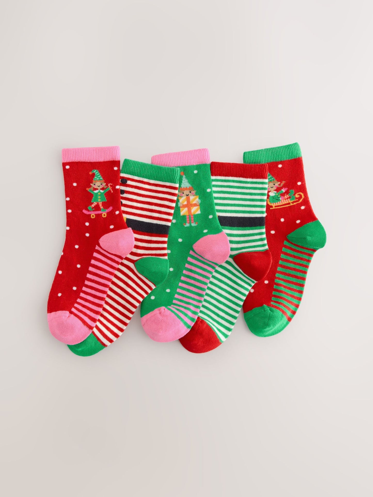 Red/Green Cotton Rich Christmas Character Print Ankle Socks 5 Pack image 1