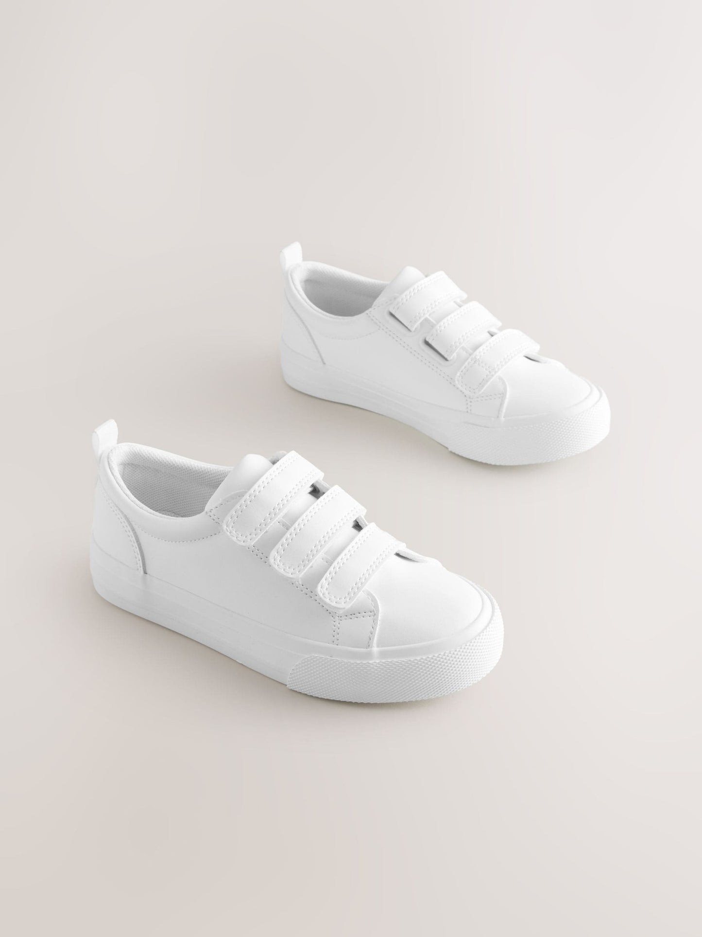 White Standard Fit (F) Touch Fastening Smart Trainers image 1