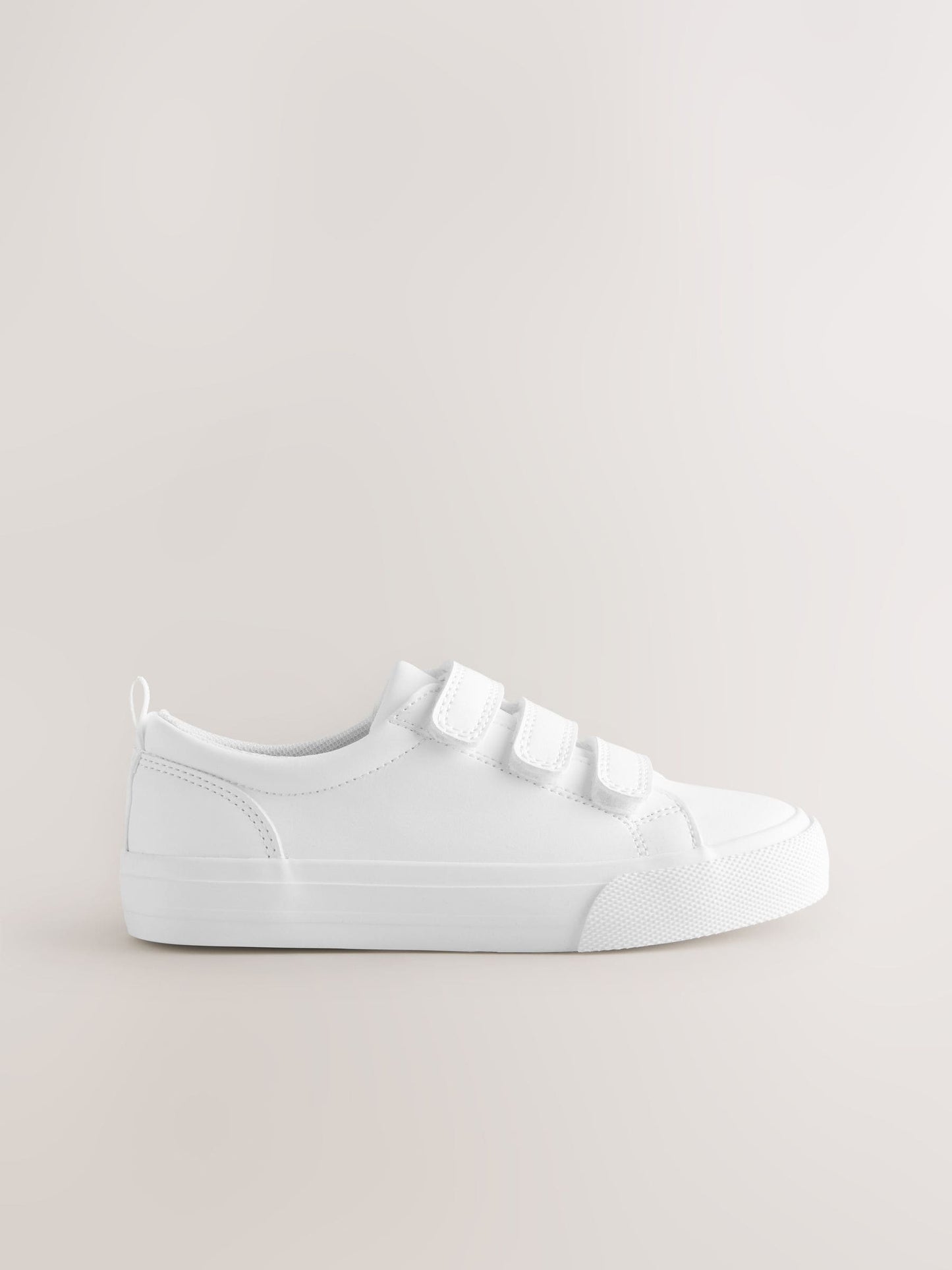 White Standard Fit (F) Touch Fastening Smart Trainers image 2