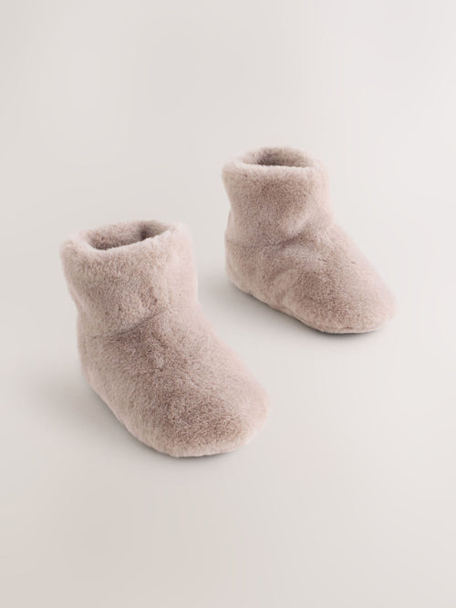 Neutral Soft Slipper Socks image 1