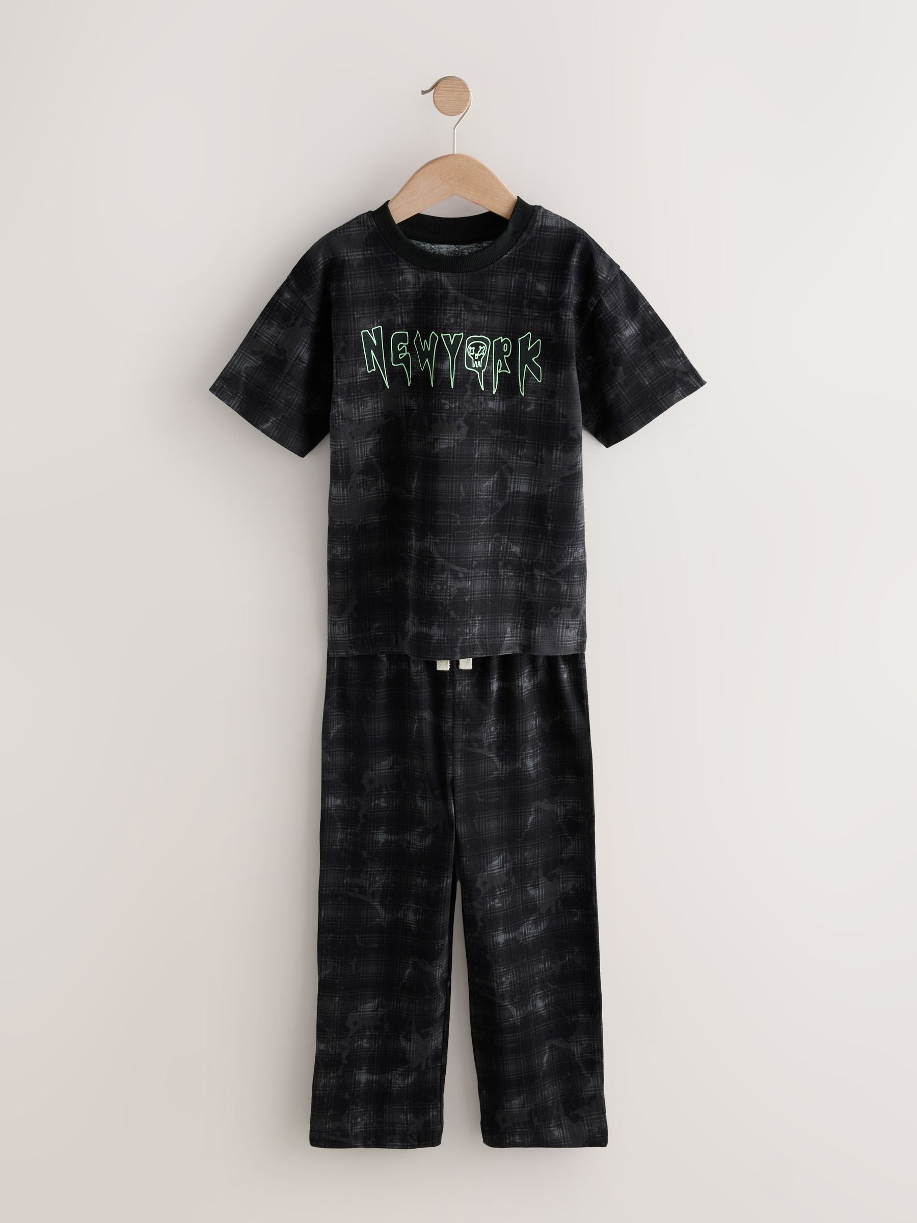 Black/Grey Skull Long Sleeve Pyjamas 2 Pack (3-16yrs) image 10