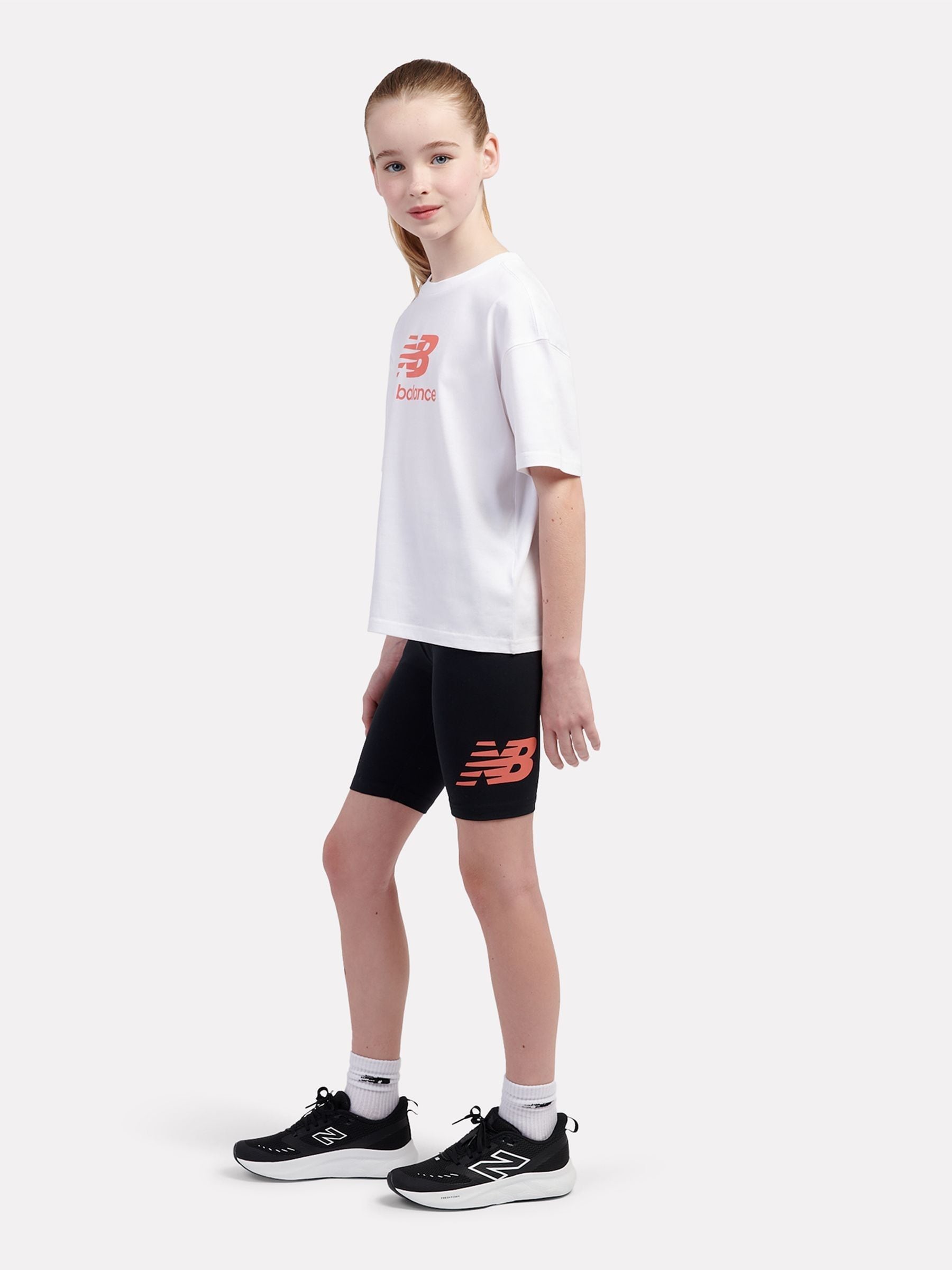 Dsiney Kidz - New Balance White Stacked Logo T-Shirt and Cycle Shorts Set image 4