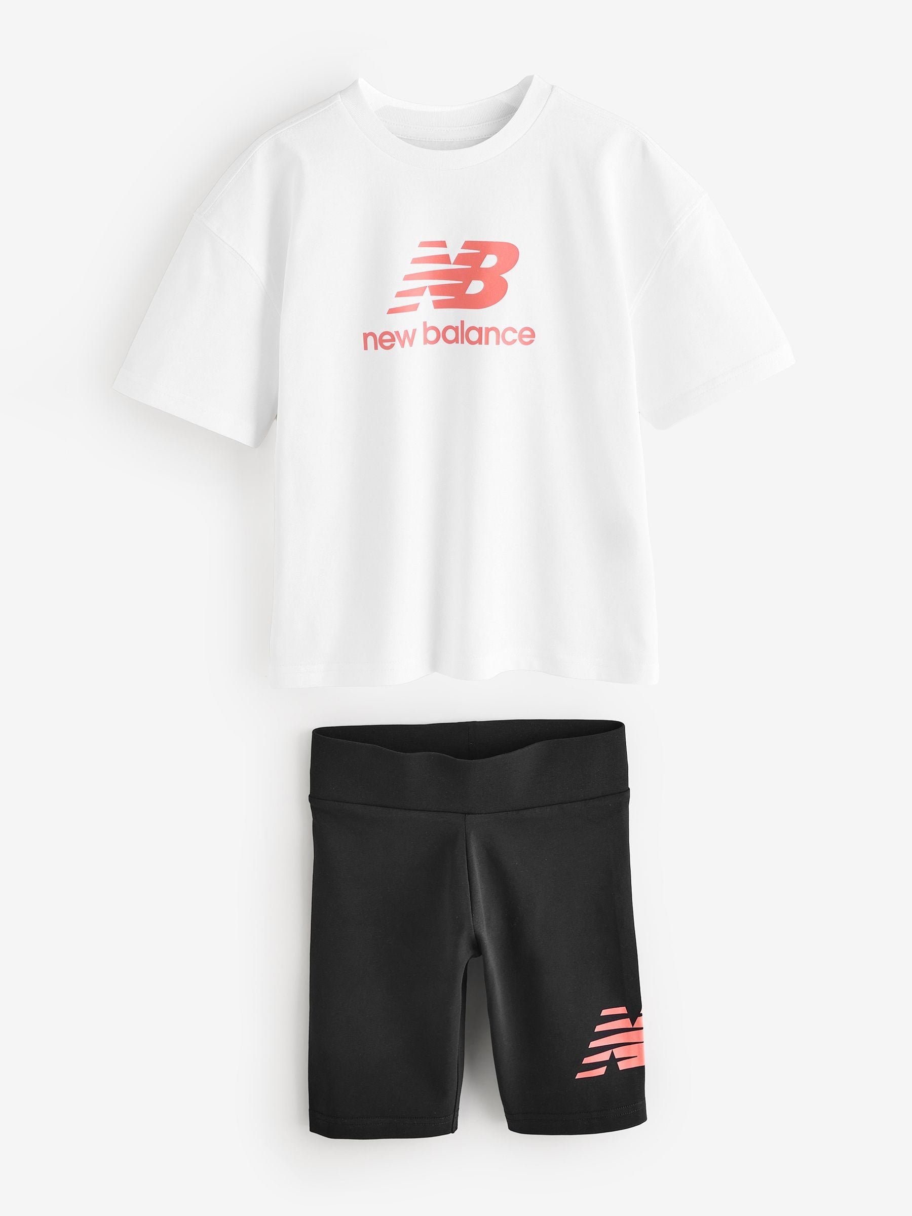 Dsiney Kidz - New Balance White Stacked Logo T-Shirt and Cycle Shorts Set image 7