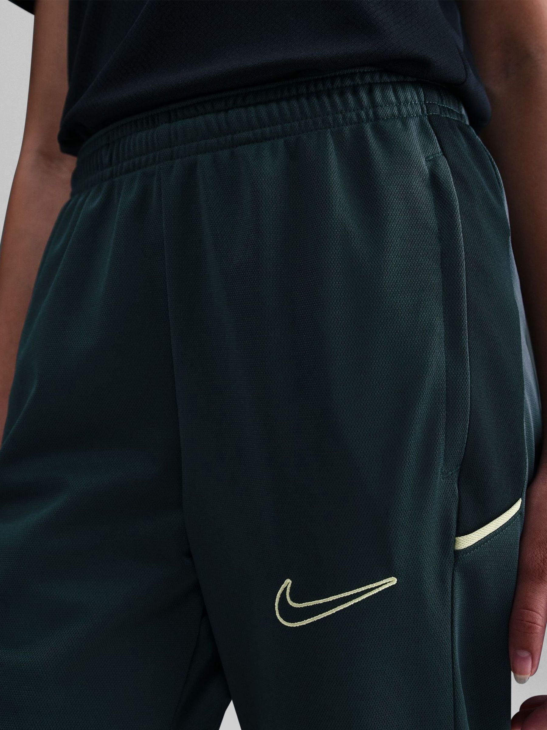 Dsiney Kidz - Nike Dark Seaweed Green Academy 25 Dri-FIT Tracksuit image 3