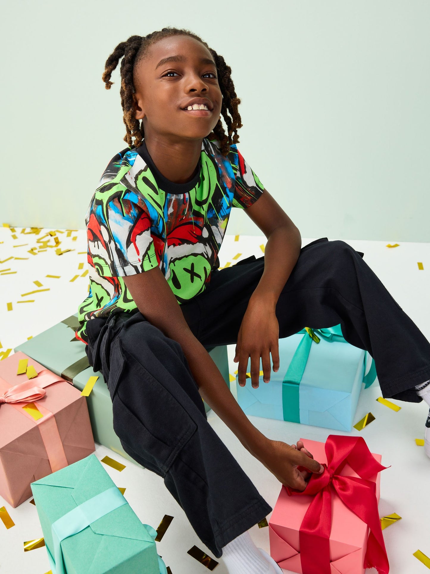 Dsiney Kidz - Multi Graffiti Smile Christmas Short Sleeve T-Shirt (3-16yrs) image 4