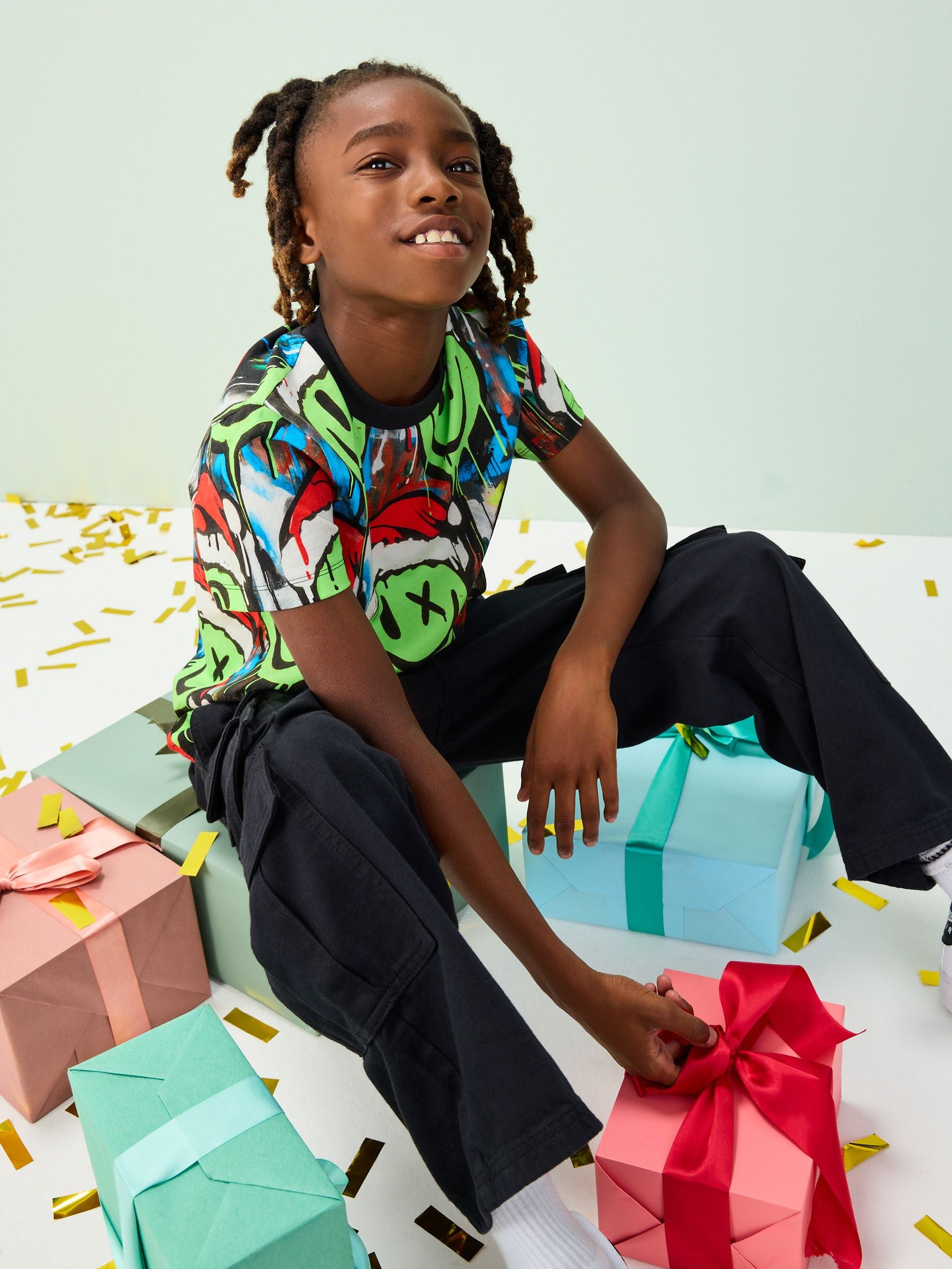 Dsiney Kidz - Multi Graffiti Smile Christmas Short Sleeve T-Shirt (3-16yrs) image 4
