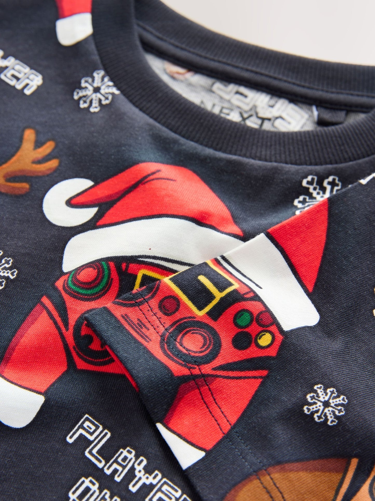 Dsiney Kidz - Black Controller Christmas Short Sleeve T-Shirt (3-16yrs) image 8